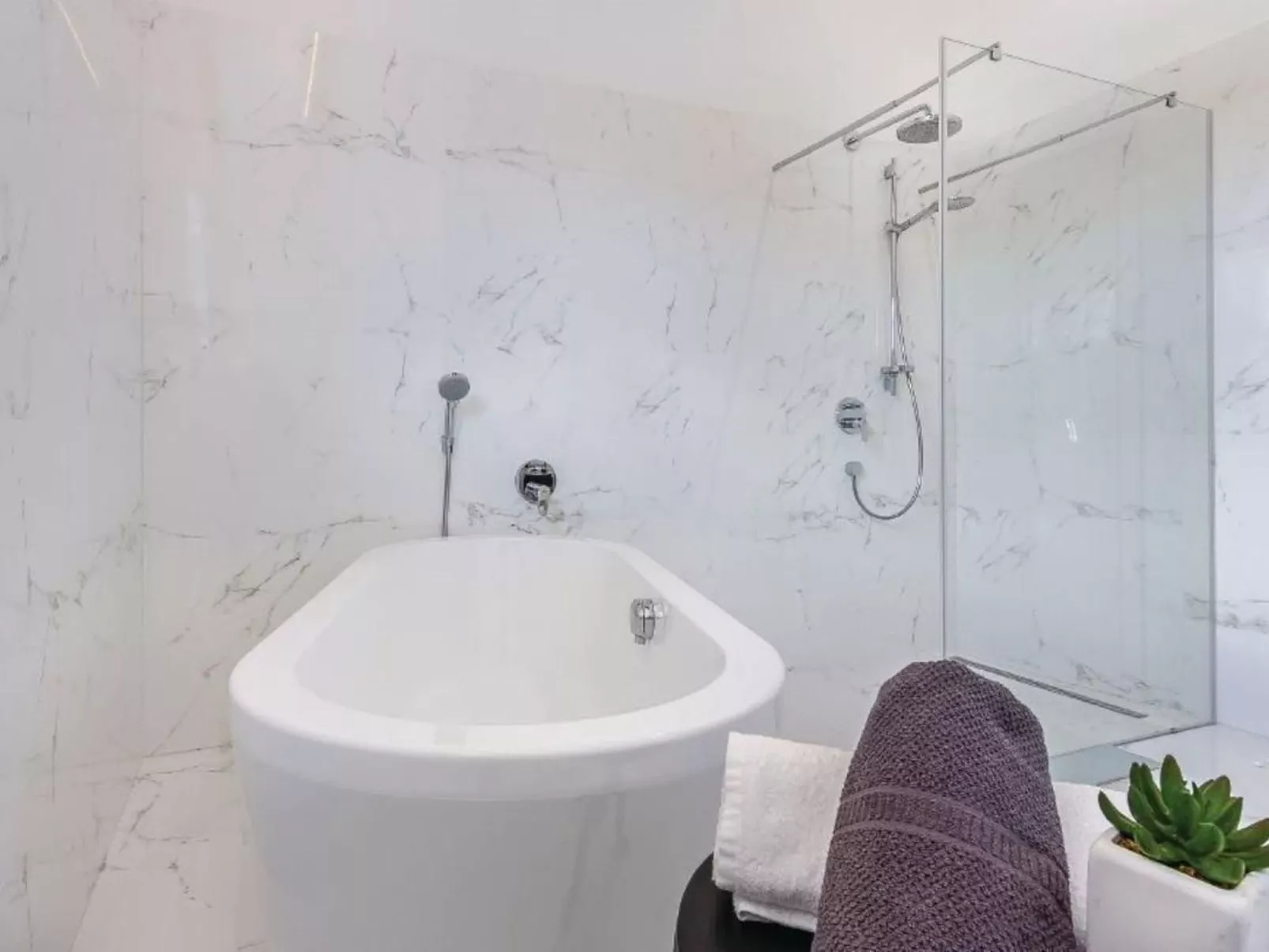 'Villa Oliva' mit privatem Pool-Binnen