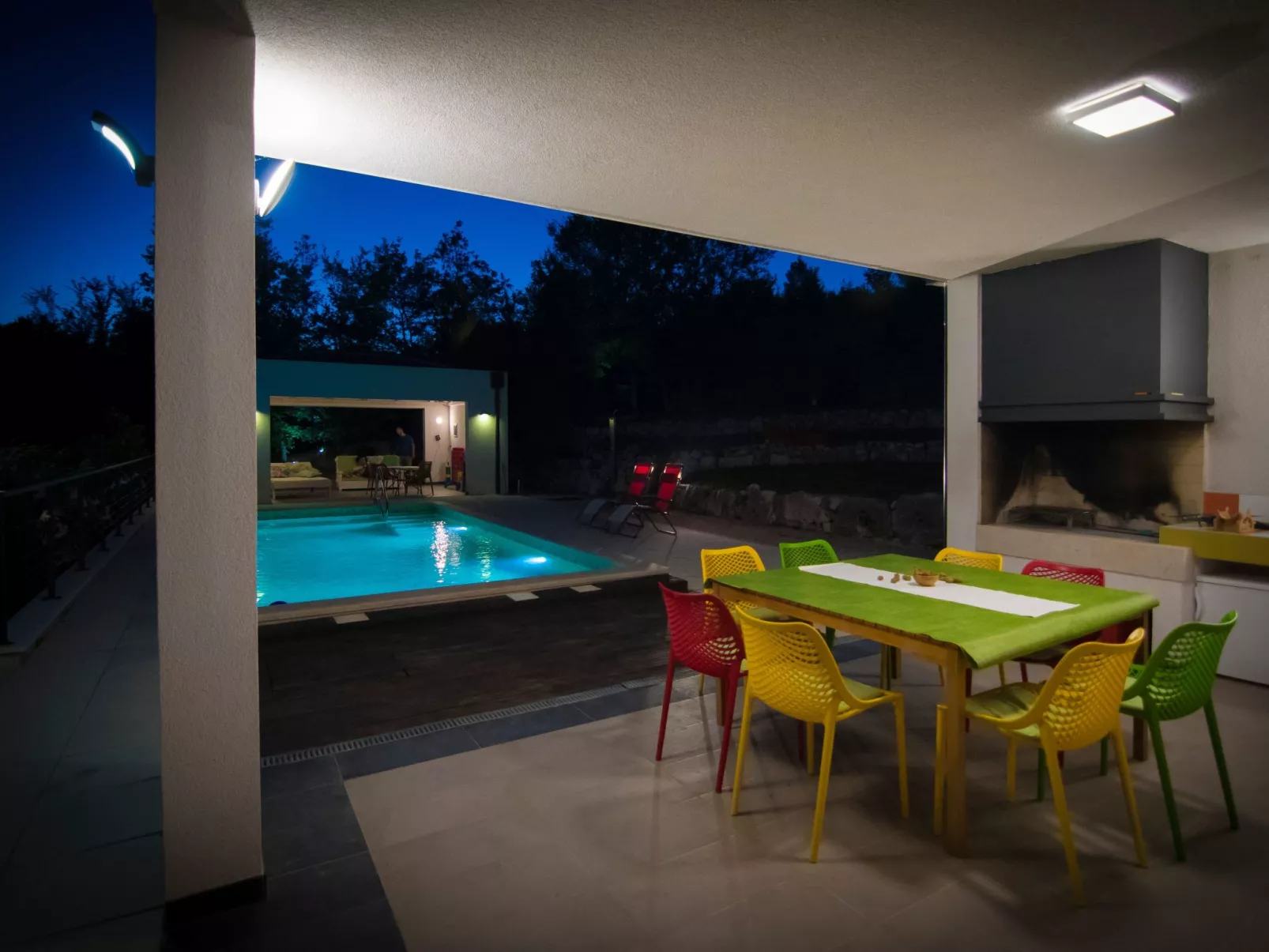 In Brkač mit Kleiner Terrasse-Buiten