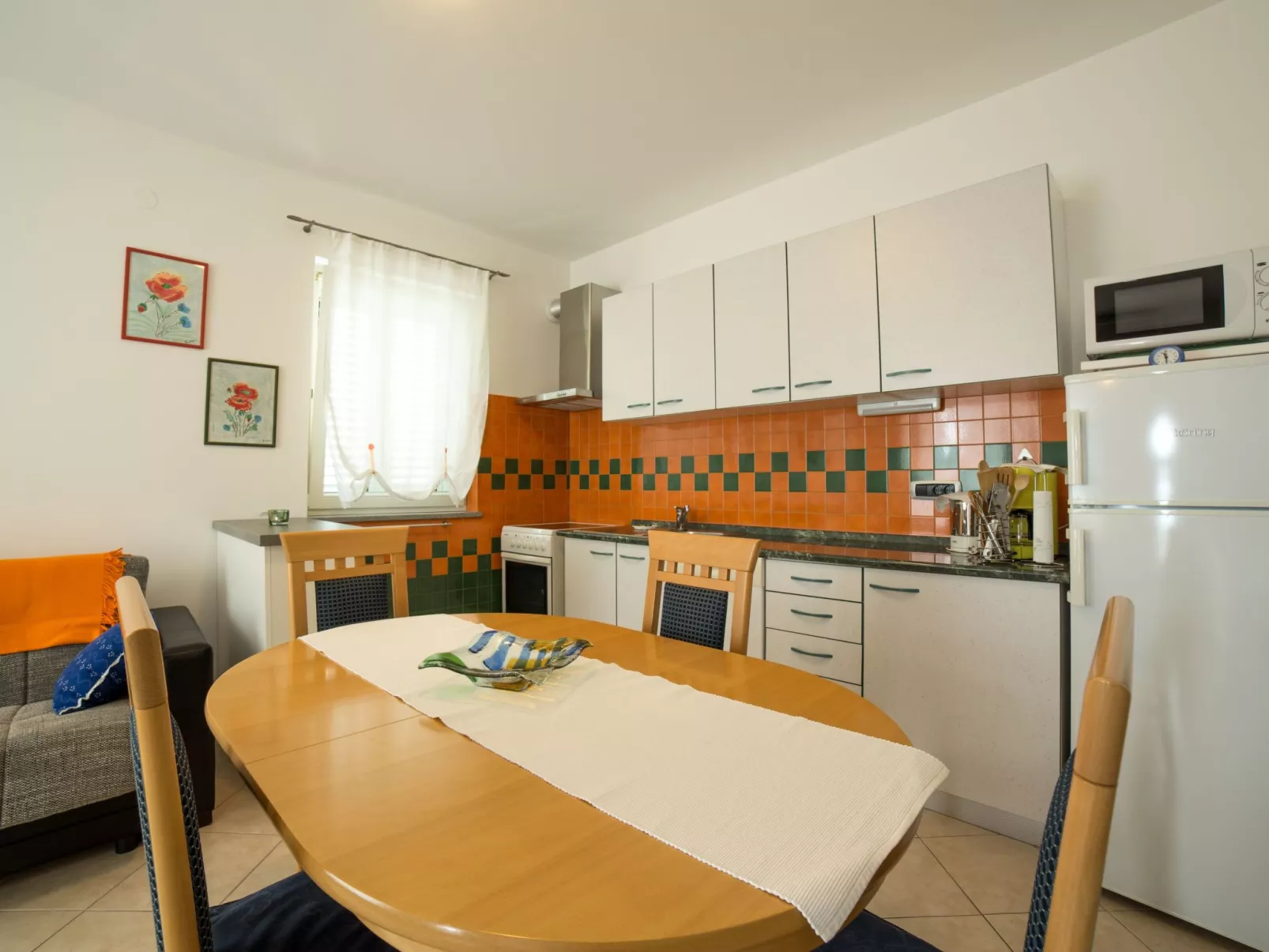 Wohnung mit Terrasse-Binnen