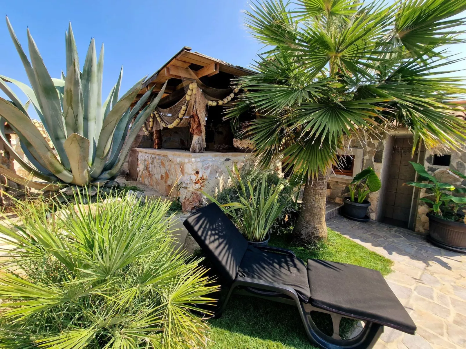 Schönes Haus in Pomer mit privatem Parkplatz-Buiten