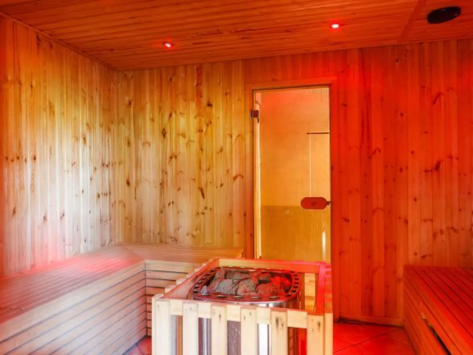 Villa BelleVue mit Wellness 34pers-Binnen