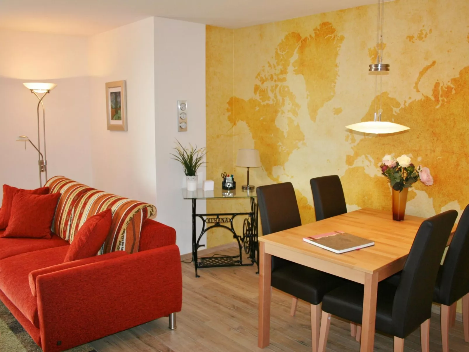 Mit Blick auf die Berge