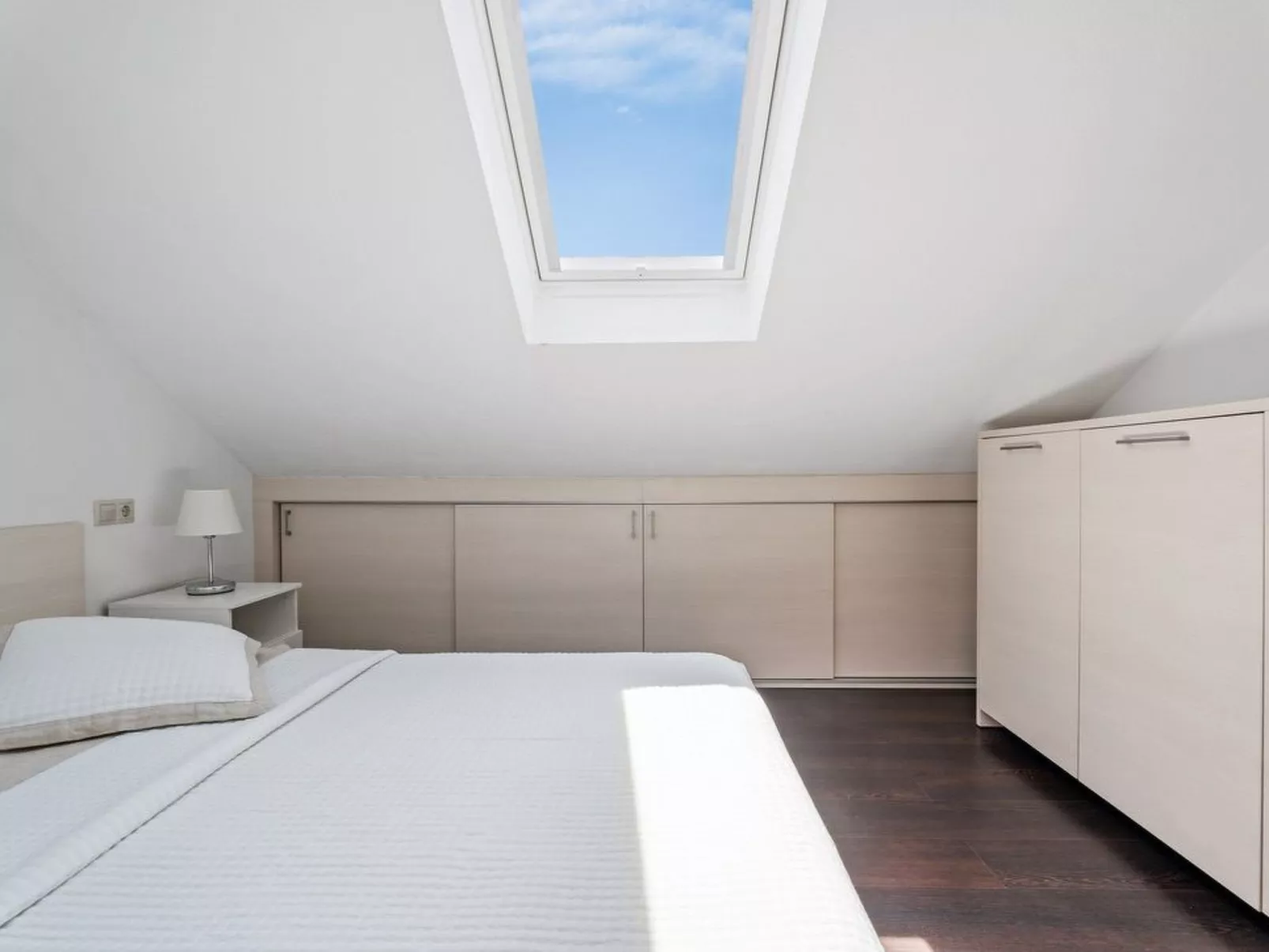 Ferienappartement mit zwei Meerblick-Balkonen-Binnen