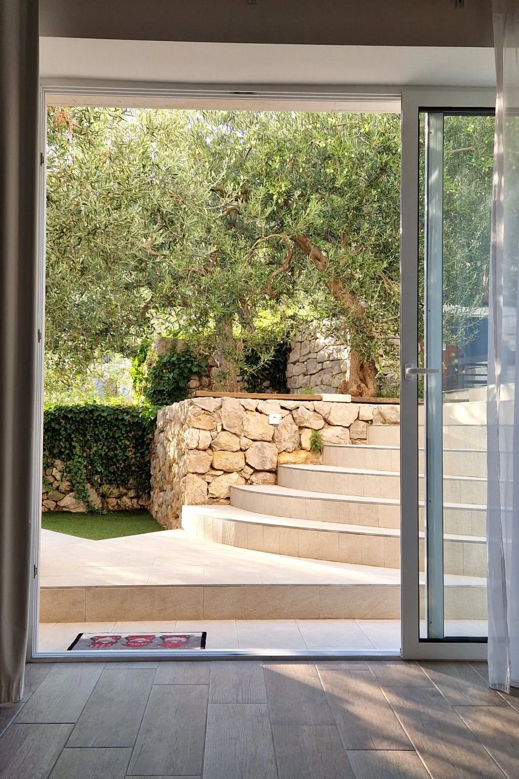 3 Schlafzimmer Villa mit beheiztem Pool und Meerblick-Image-tags.info