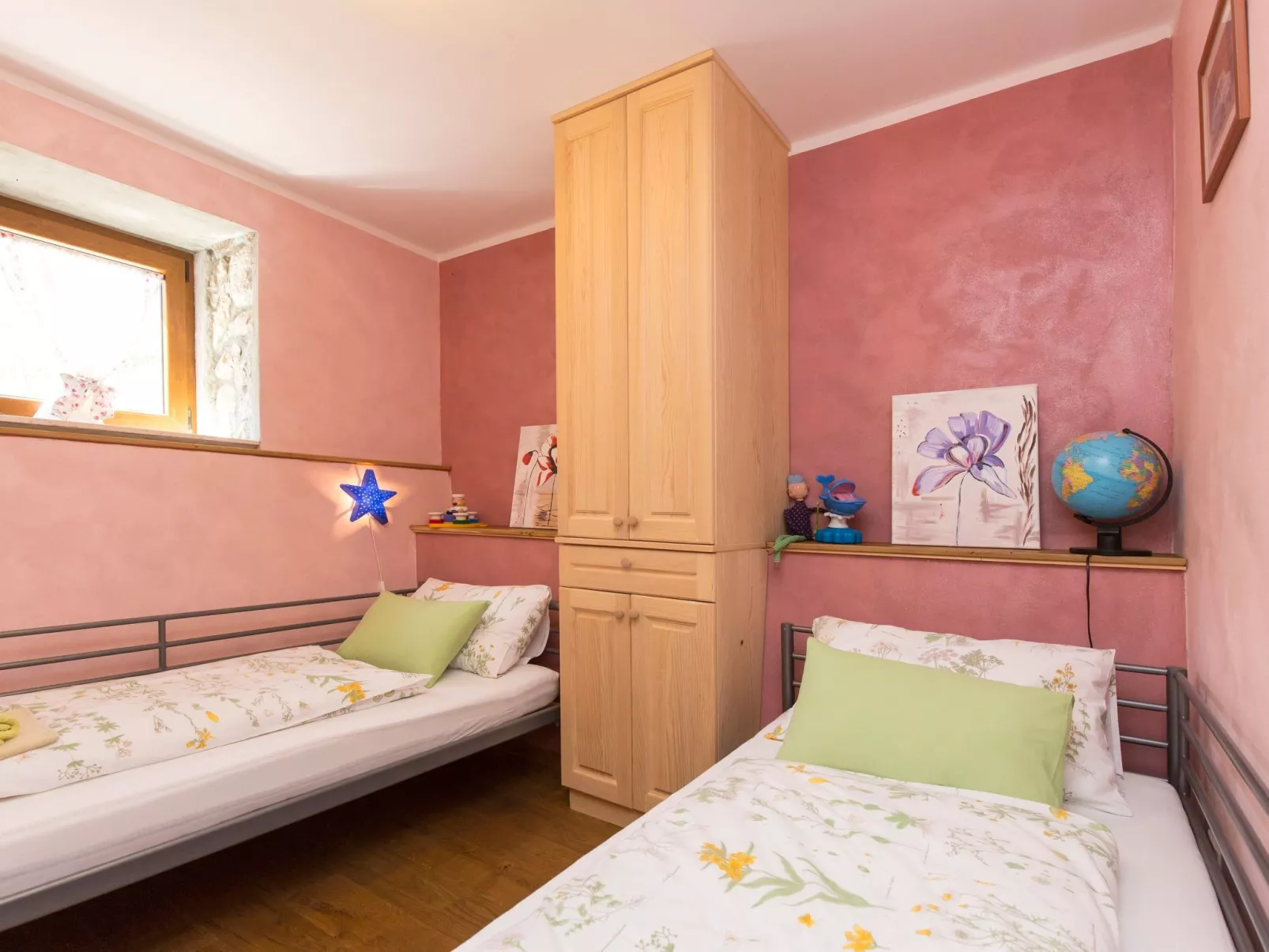 Geräumiges Ferienhaus in Brseč mit Privatem Pool-Binnen