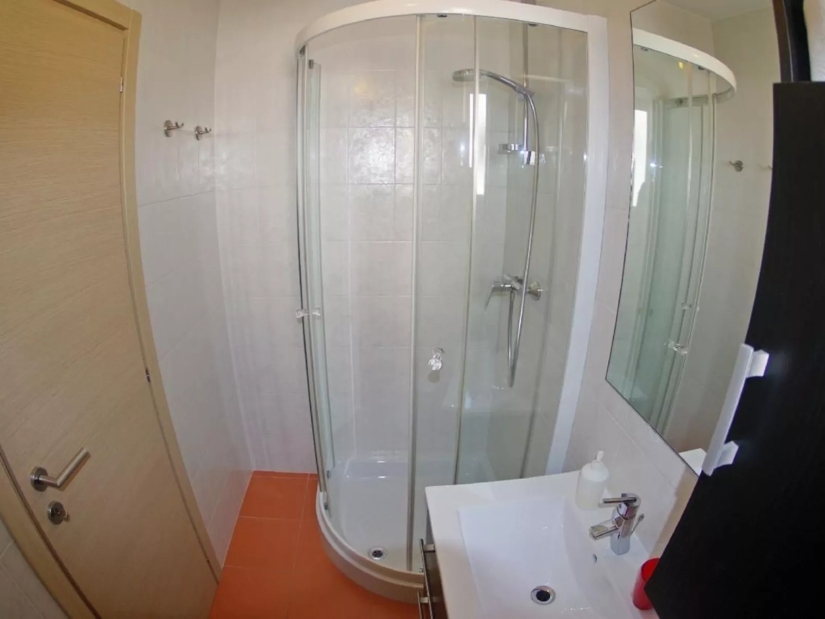 Mit privatem Pool in Vinkuran-Binnen