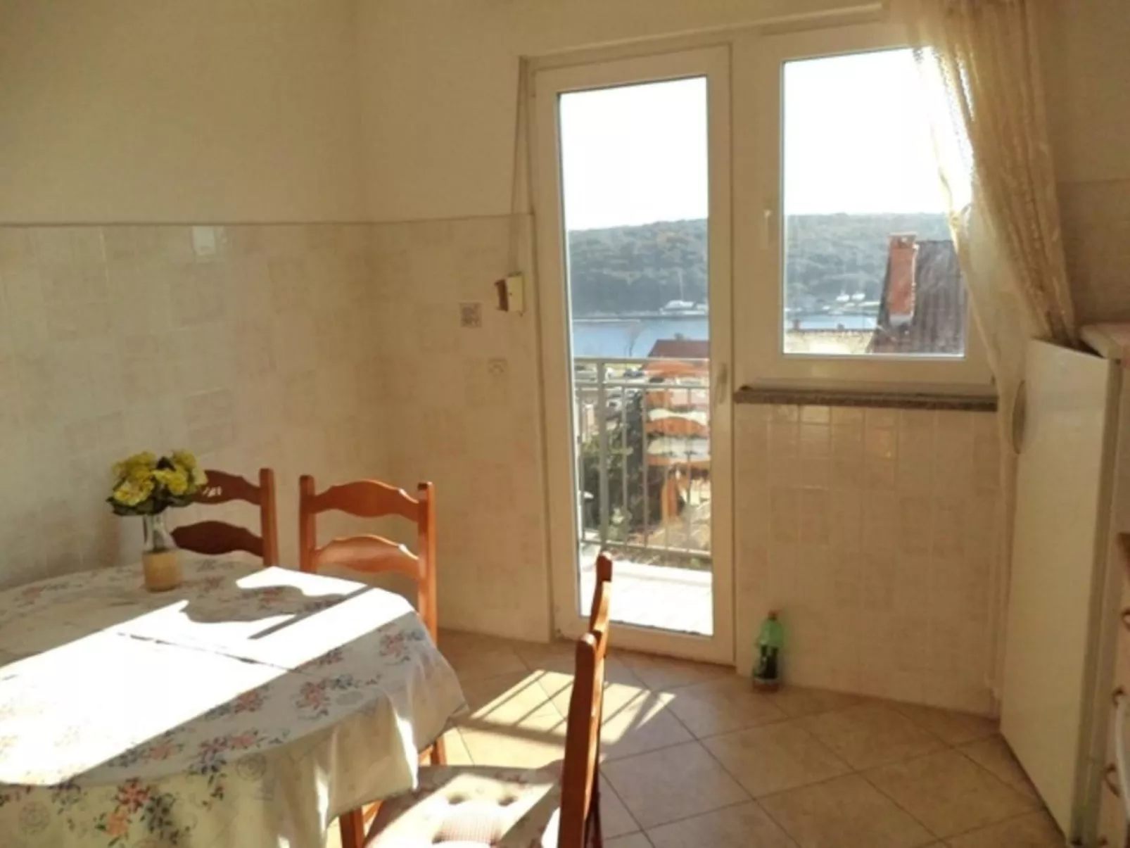 Mit Balkon, für vier Personen