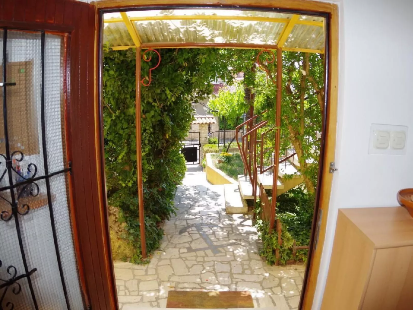 Wohnung in Pješčana Uvala, 500 m vom Strand entfernt-Binnen