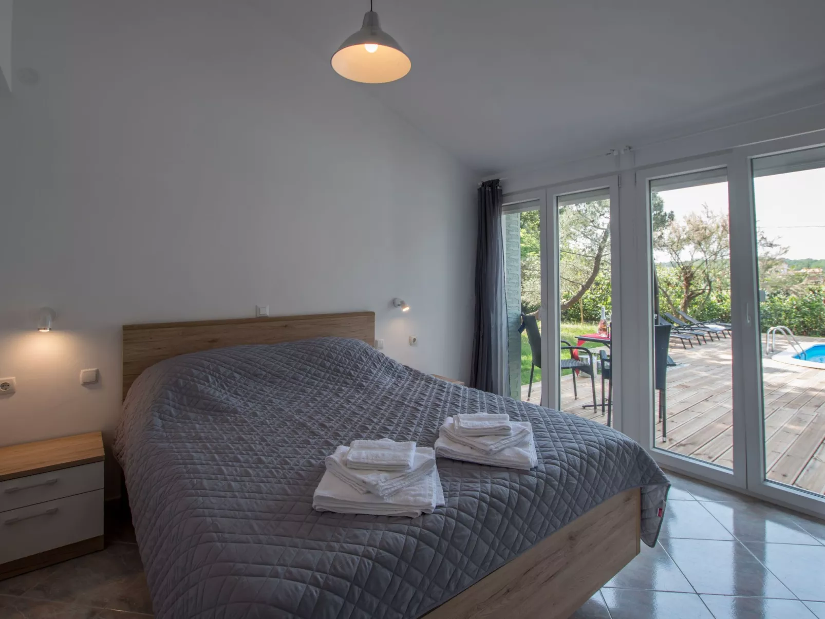 Für 10 Personen und 2 Kinder in Juricani, Istrien (Istrische Riviera)-Binnen