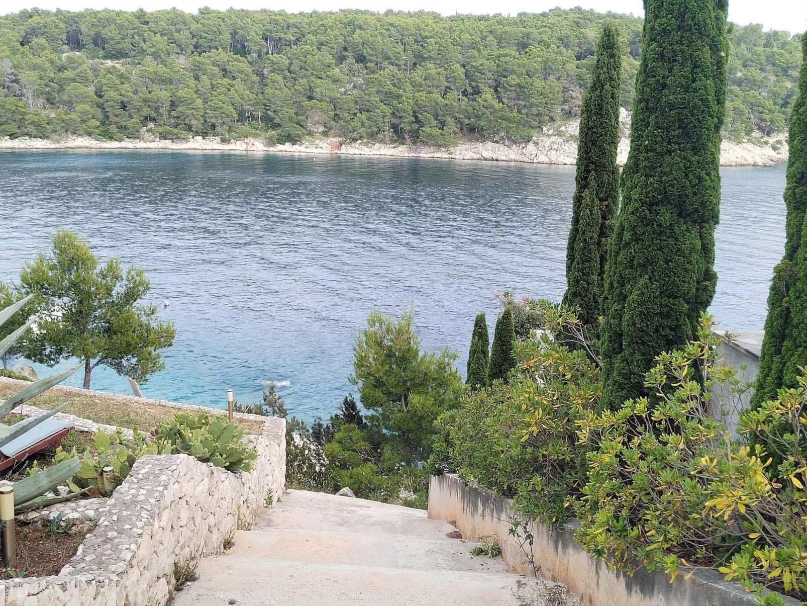 Für 4 Personen ca. 60 m&sup2; in Milna auf Brac, Adriaküste Kroatien (Kroatisch-Image-tags.info