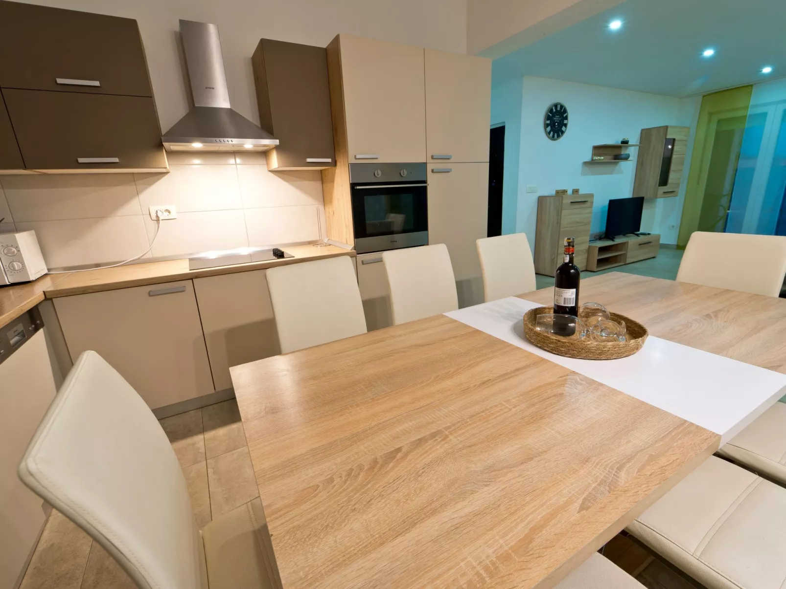 Luka mit Pool, gelegen in Pula - Binnen