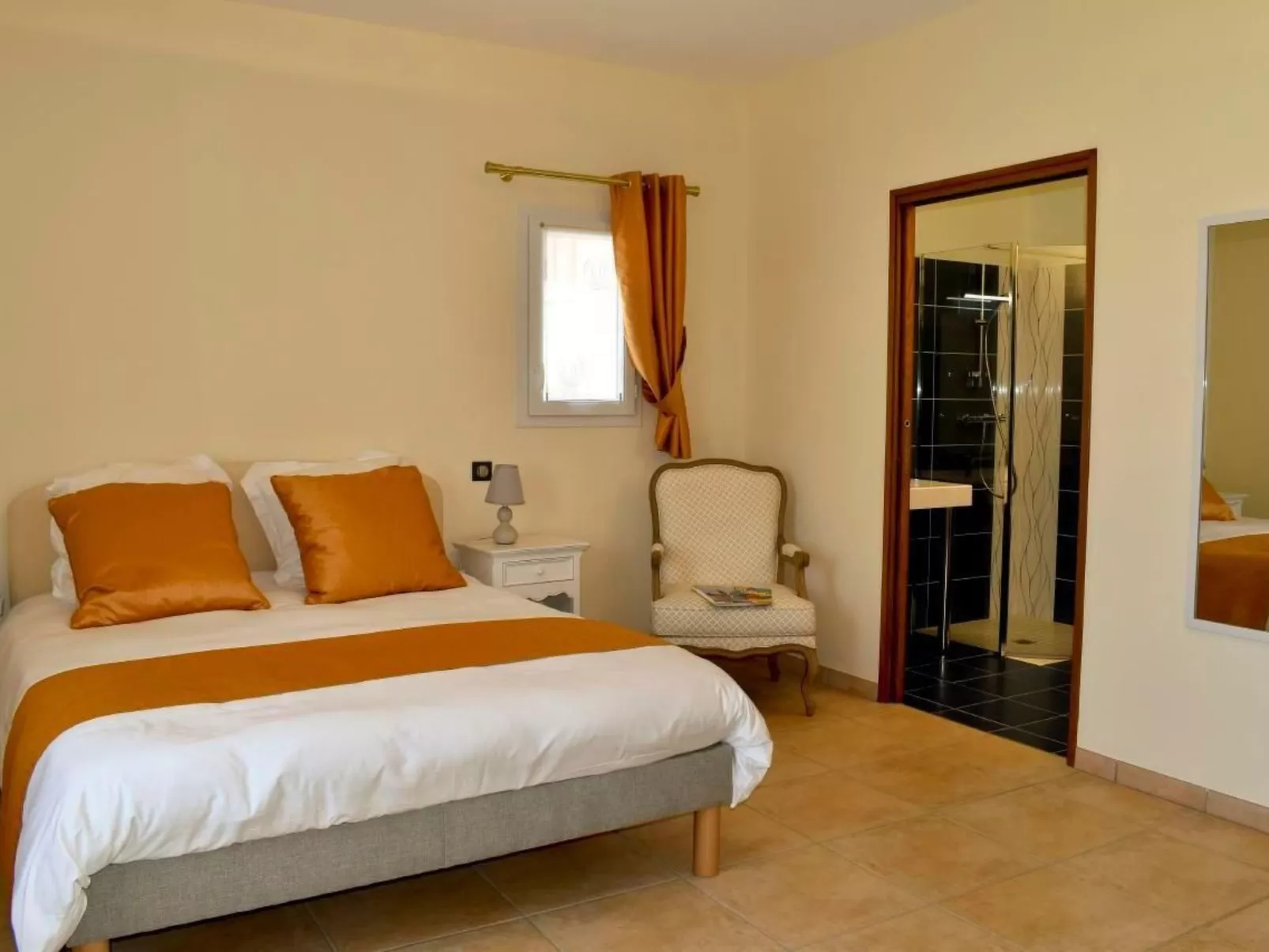 Swimmingpool, ruhig auf dem Land für zwei-Image-tags.info