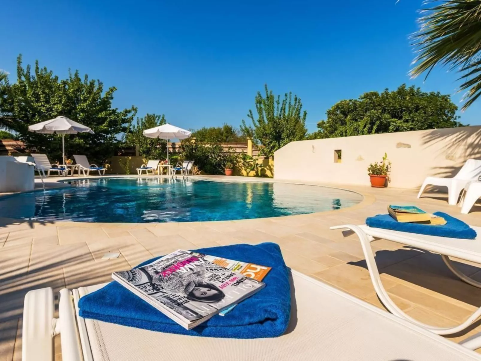 Ferienvilla "Xenos 2" mit Blick auf das Wasser-Buiten