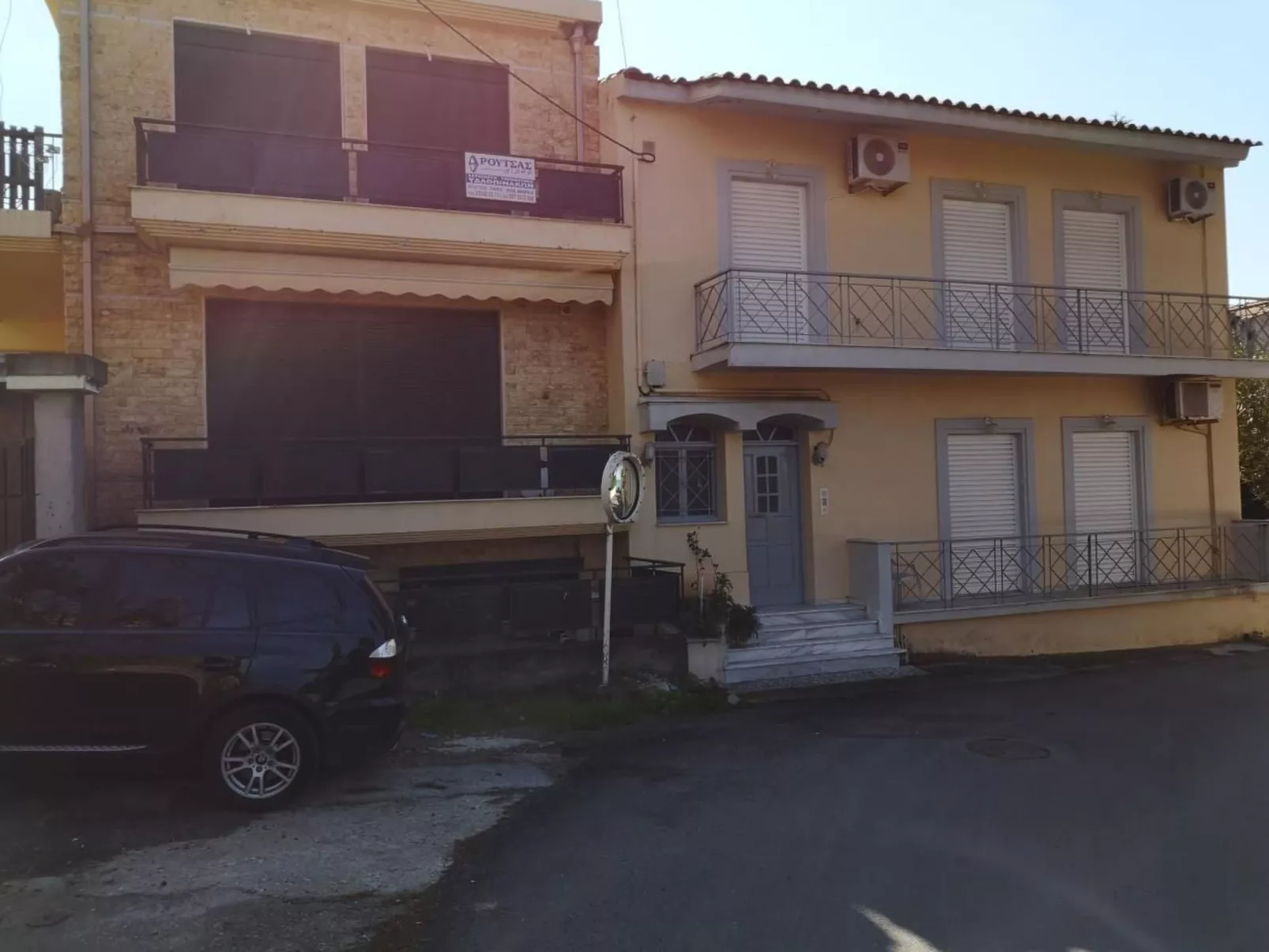 Mit Blick auf das Wasser-Buiten