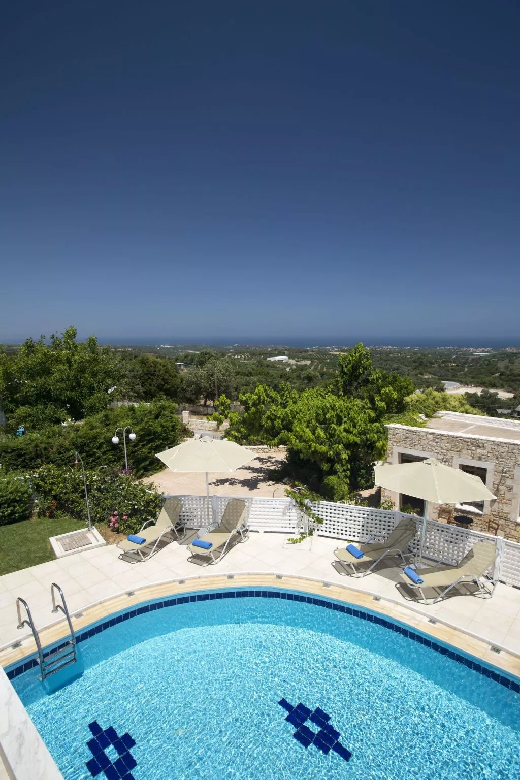 Haus in Arkadi mit Parkplatz vor Ort-Buiten