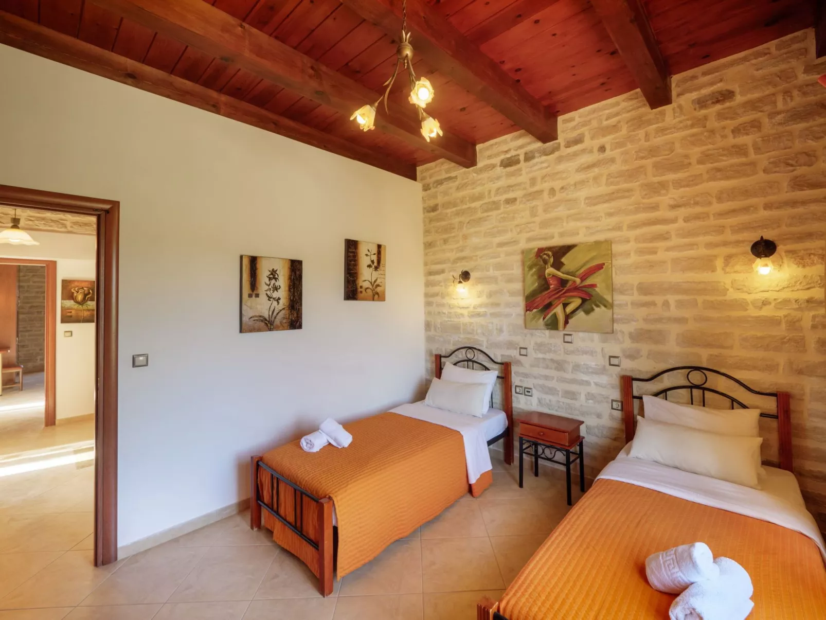 Familienfreundliche Villa mit Pool, BBQ, Kinderbereich-Binnen