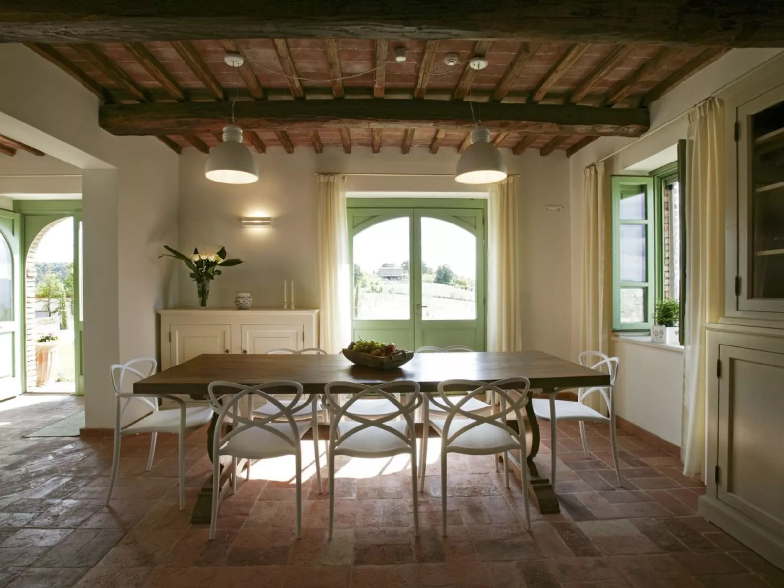 Villa mit Infinity-Pool-Binnen