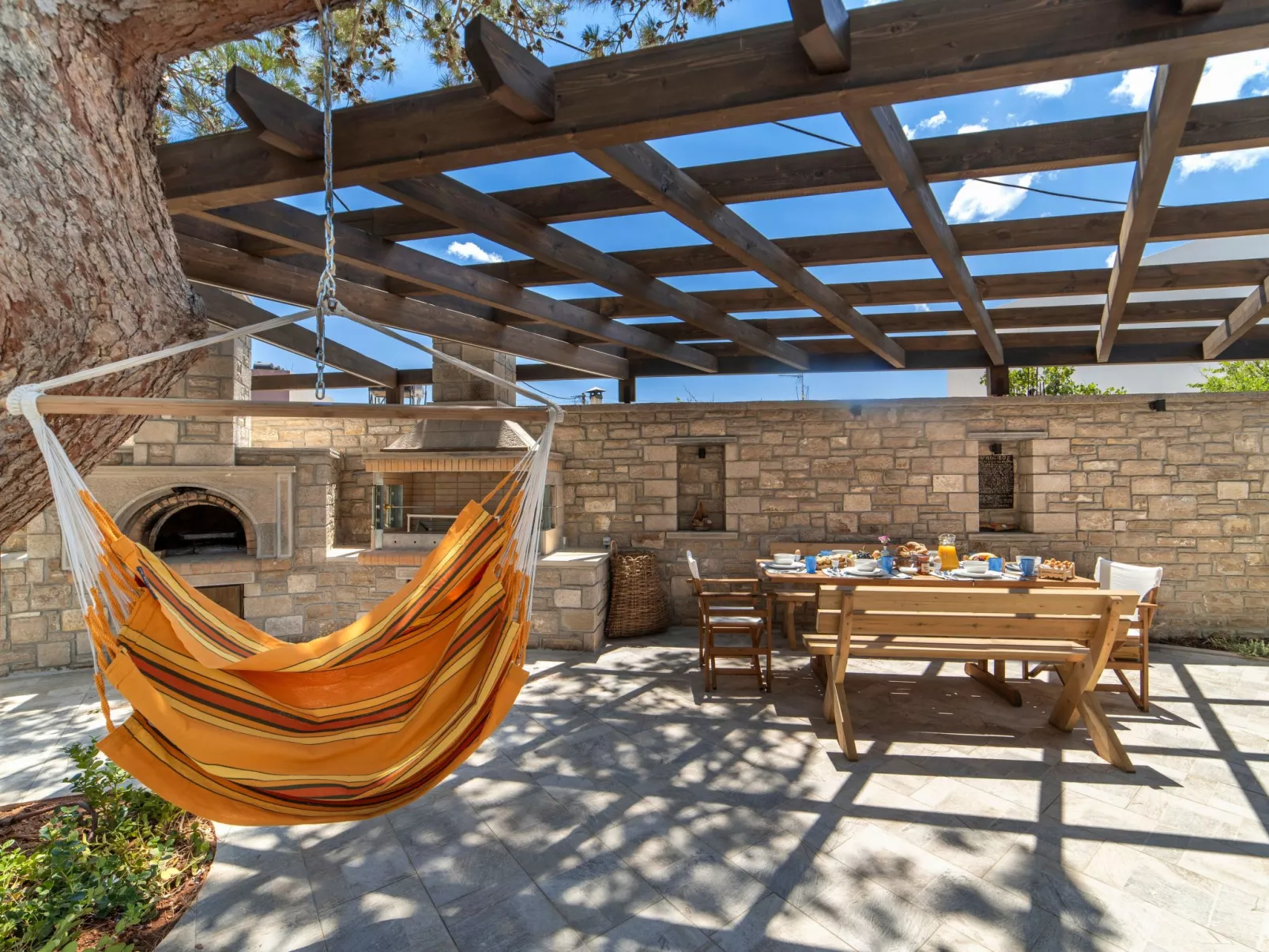 Luxuriöses Ferienhaus mit heizbarem Infinitypool-Buiten