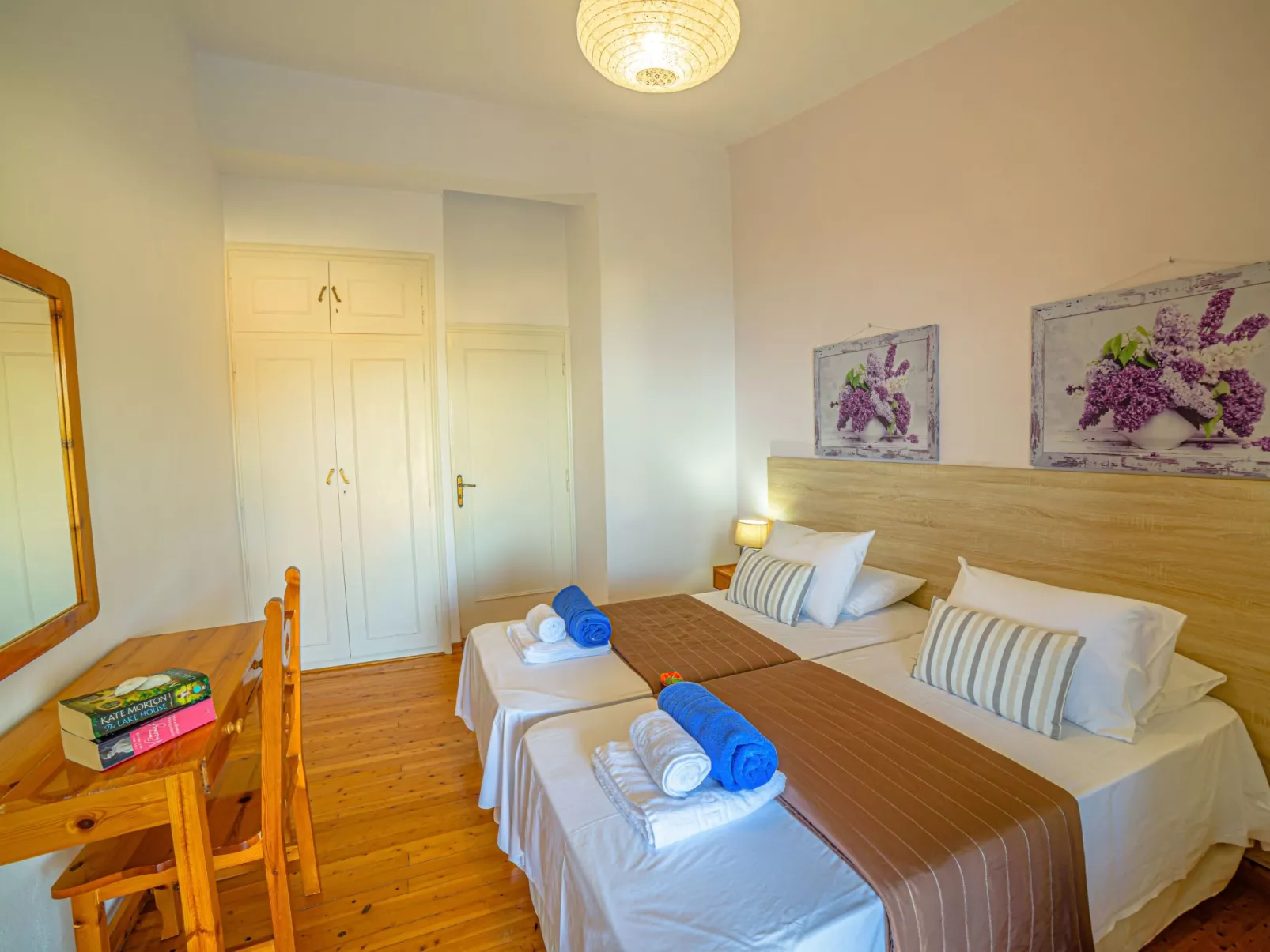 "Zeus" mit Infinity Pool-Binnen