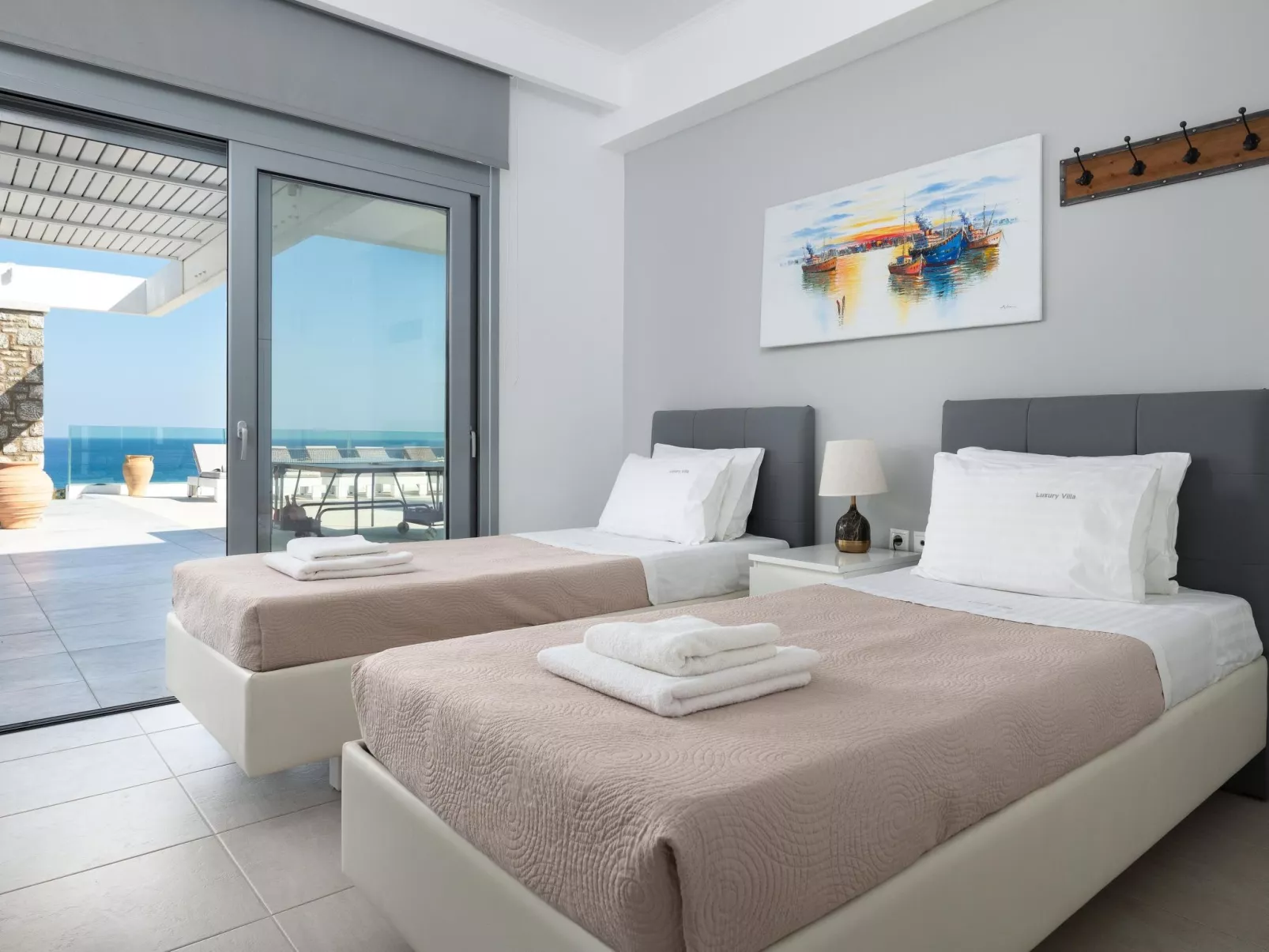 Moderne Luxusvilla-Binnen