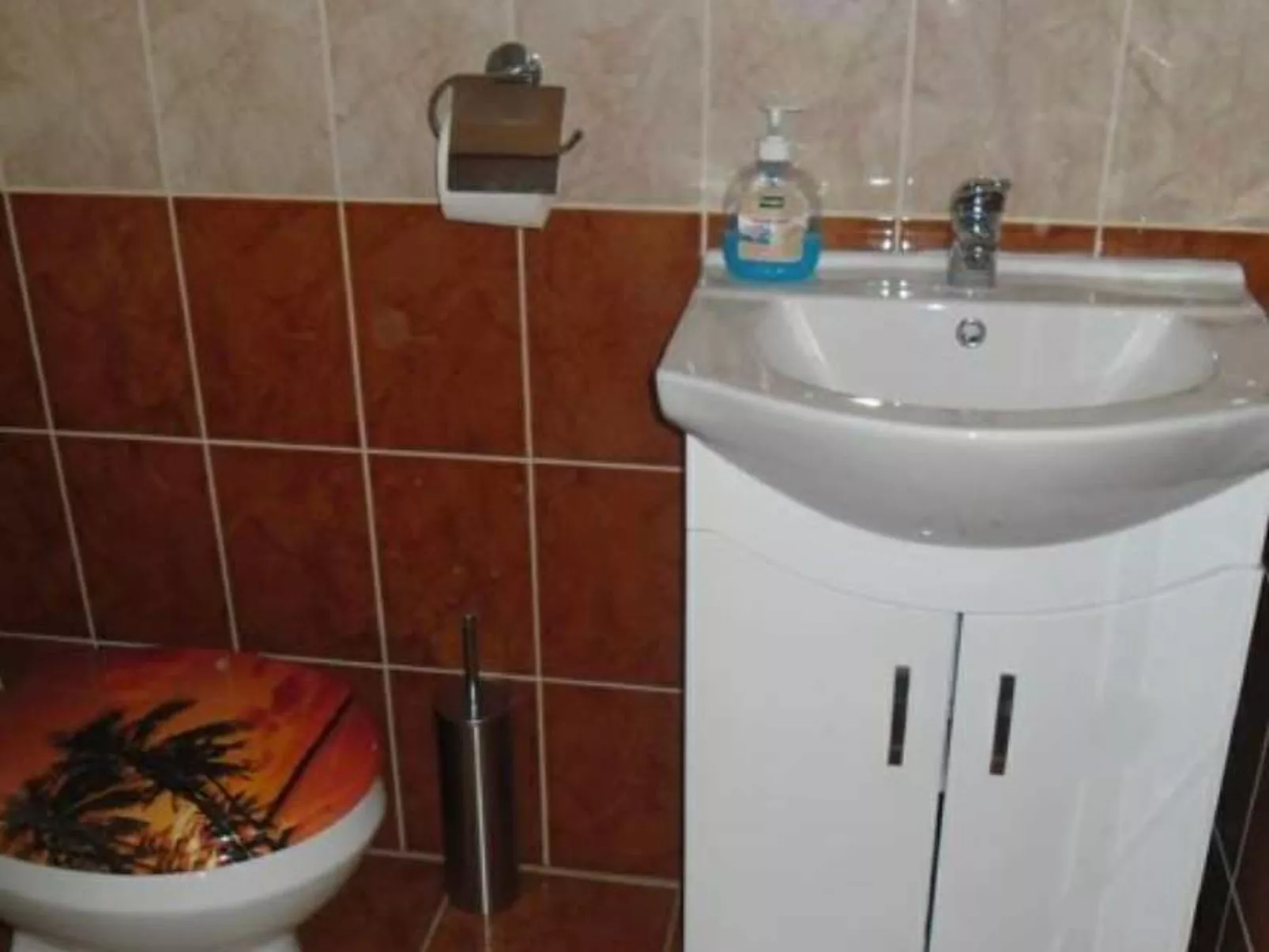 Mit eigenem Parkplatz-Binnen