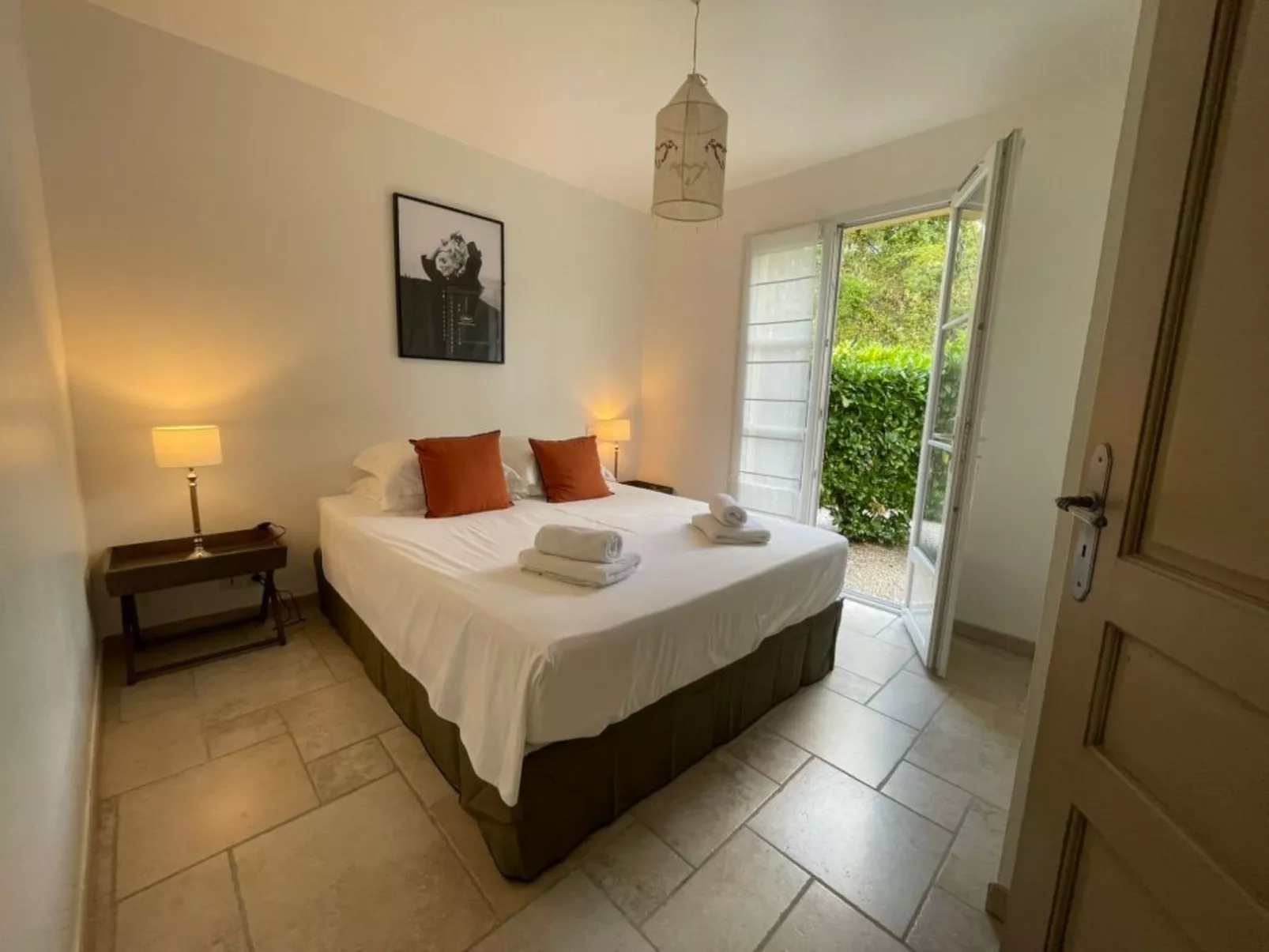 Klimatisierte Wohnung mit Garten-Image-tags.info