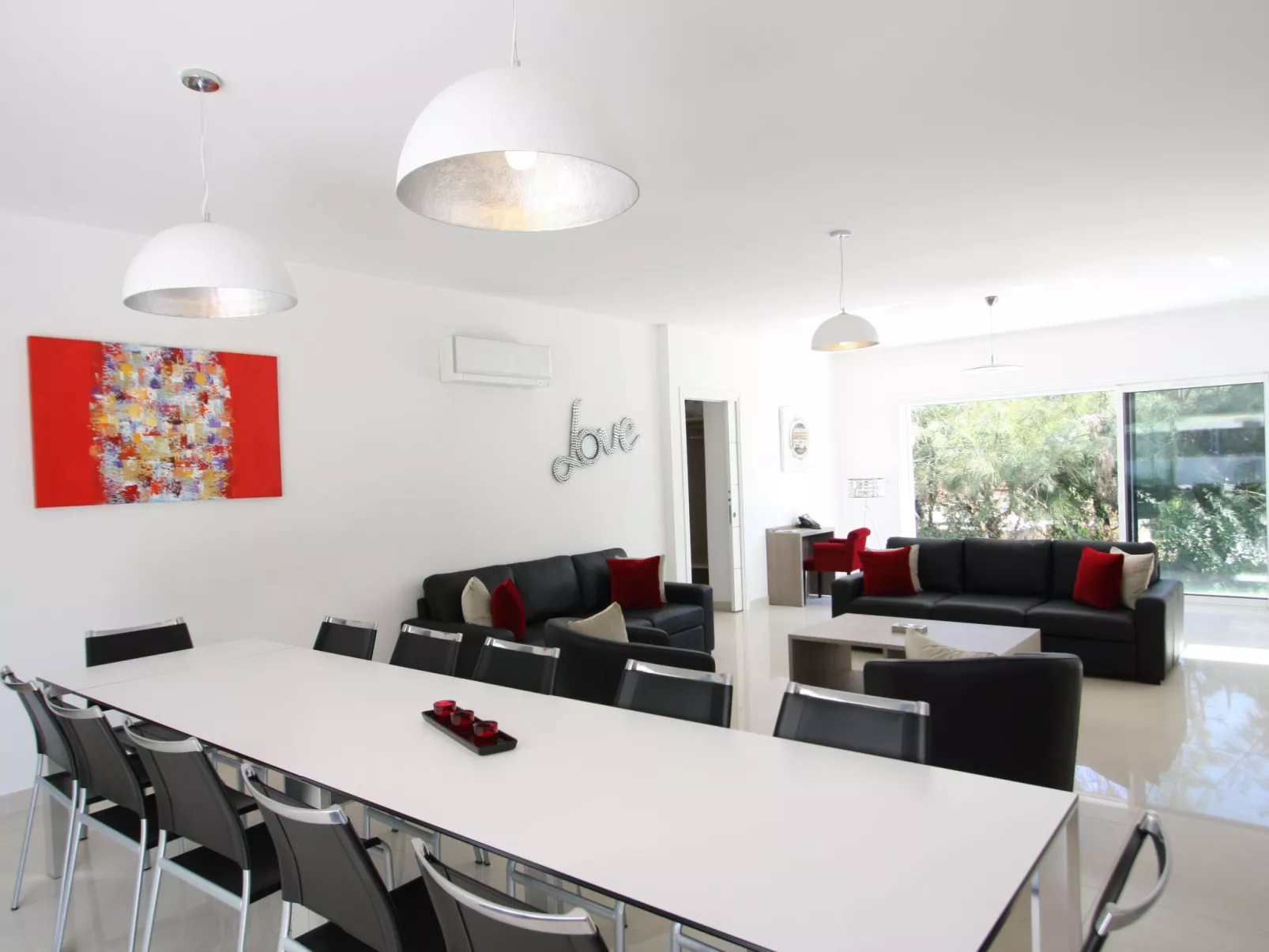 Villa mit 6 Schlafzimmern, privatem Pool Garten und Parkplatz-Binnen