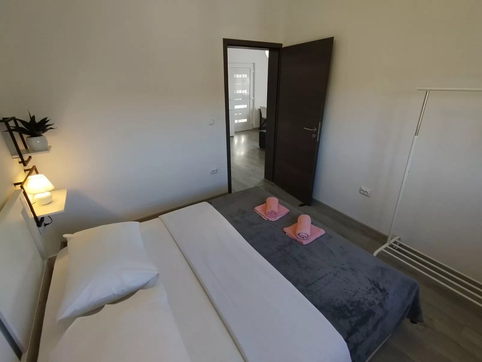 Lana Meer und Natur-Binnen