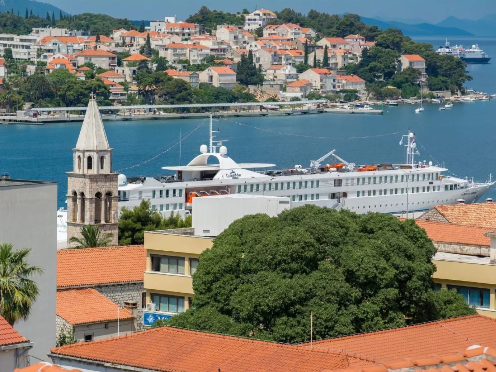 Modernes Apartment mit Meerblick-Buiten