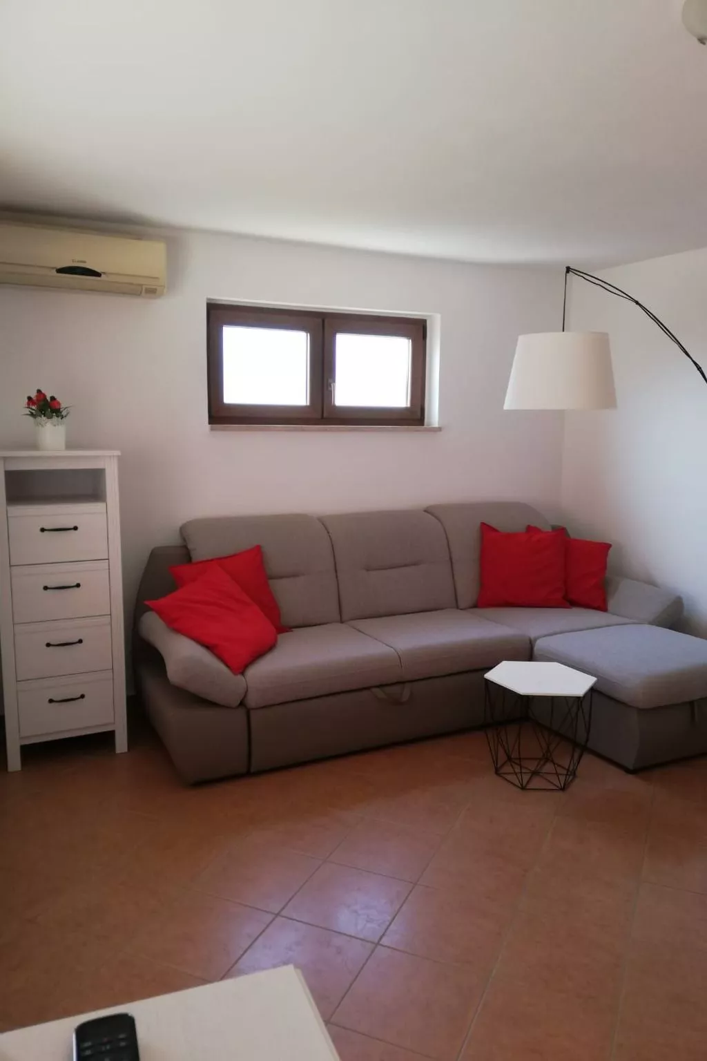 Haus Mirelia für zwei Personen mit Garten-Binnen