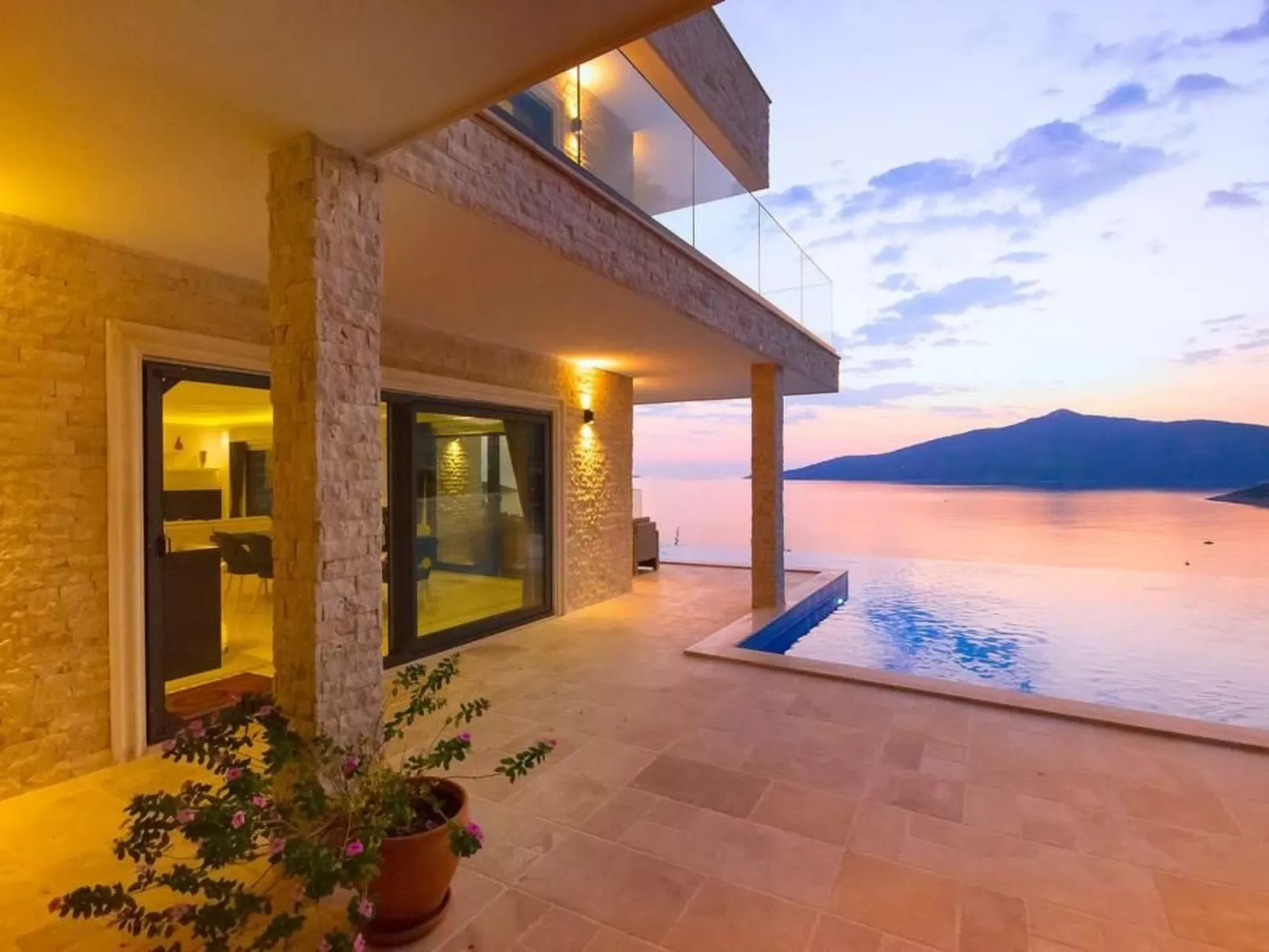Stilvolle, luxuriöse Villa Pelin in Kalkan-Buiten