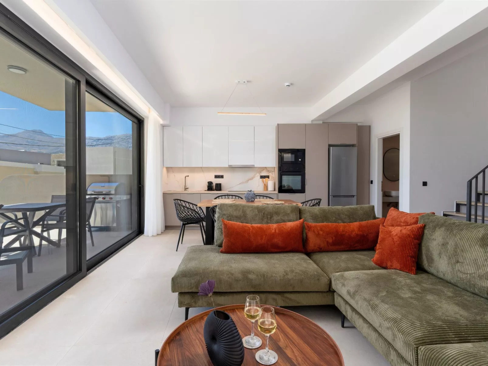 Neue Villa Anemoni mit privatem Pool, 100m zum Strand