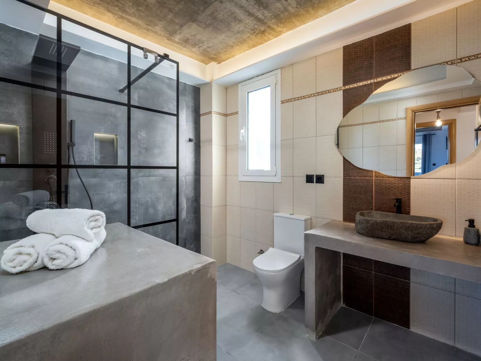 Armonikon Pool Villa 3-Binnen