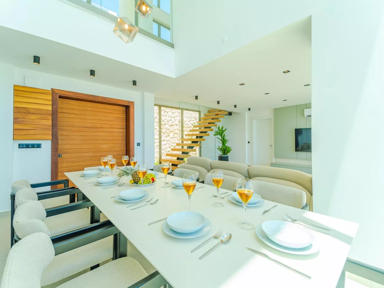 Moderne Luxusvilla für bis zu 12 Personen-Buiten