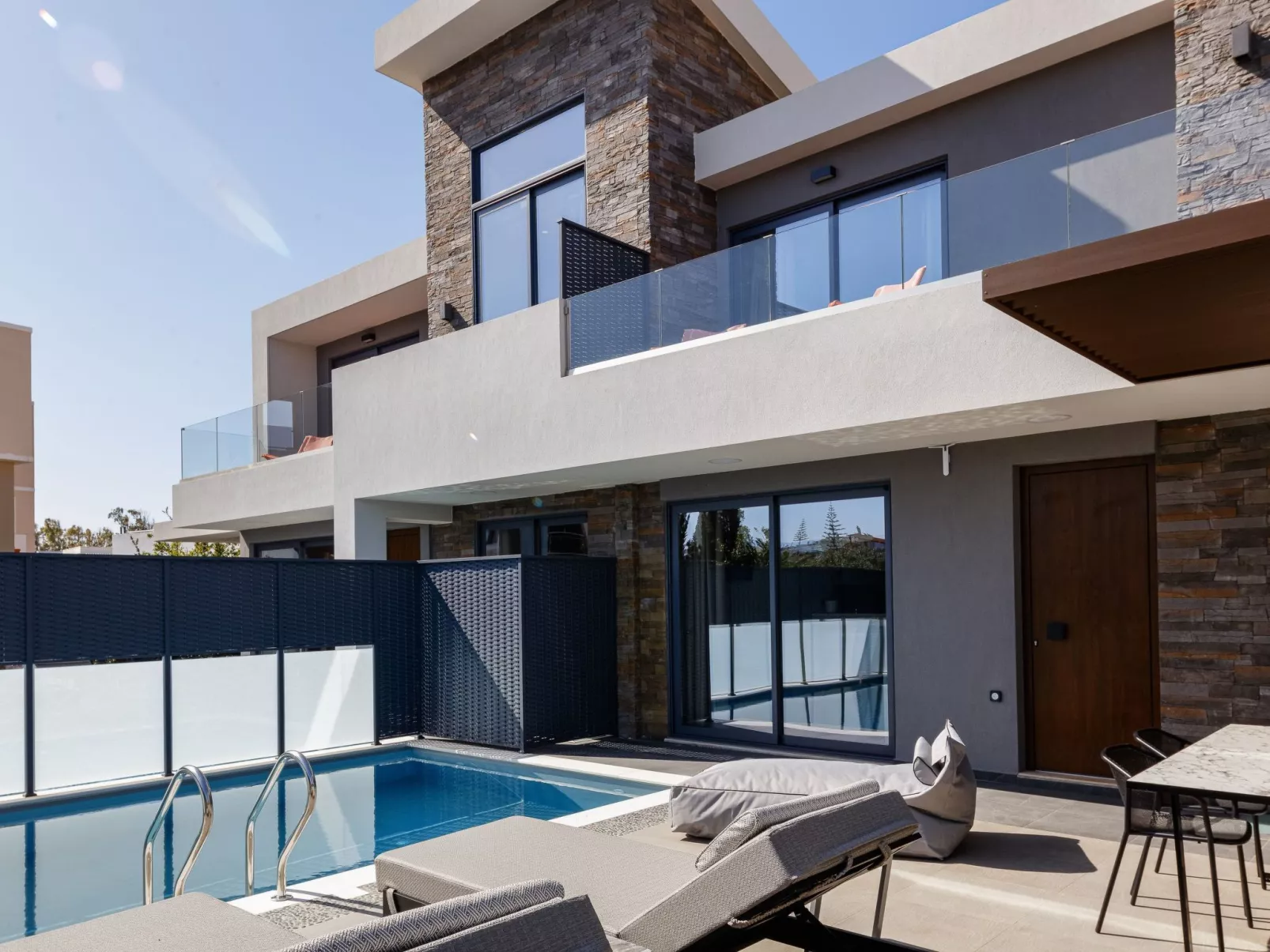 VillAgioi Villa II 2-BR Pool Villa, zu Fuß zum Strand-Buiten