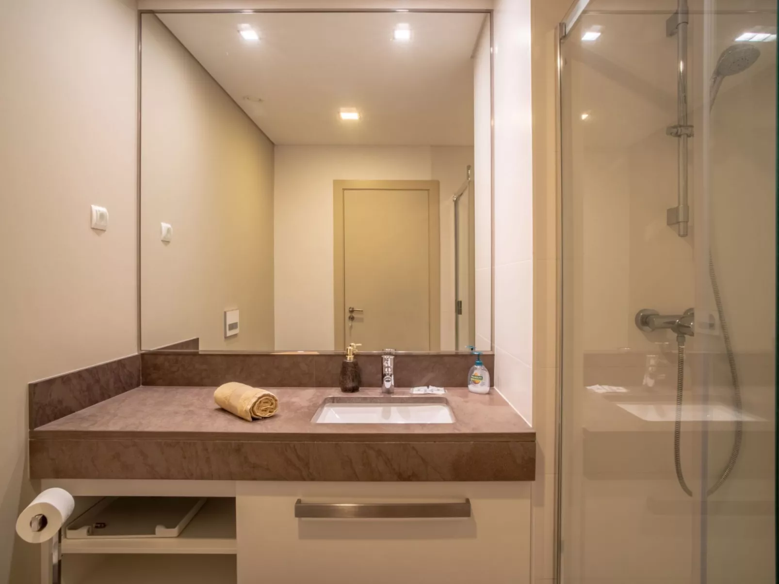 Für 6 Personen ca. 120 m&sup2; in São Martinho, Madeira (Südküste von Madeira)-Binnen