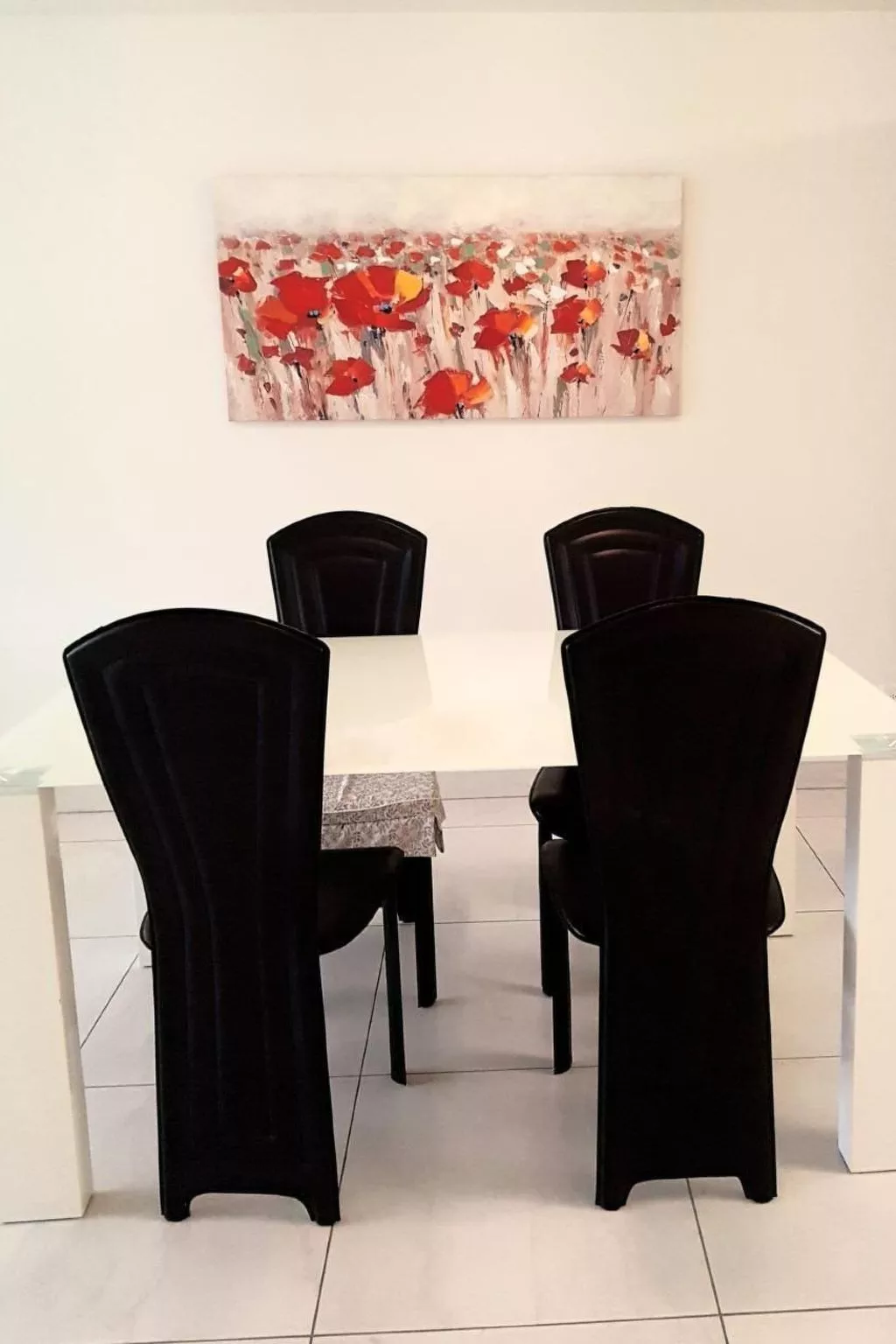 Modern Lake Suite Apt. 605