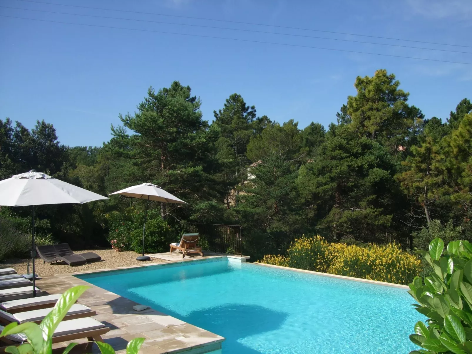 Gemütliche Ferienwohnung mit Pool-Buiten