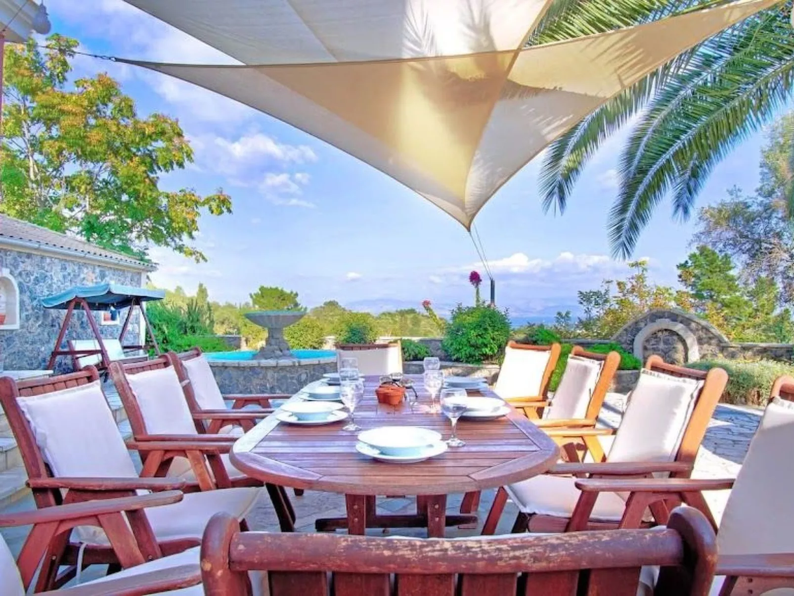 Ferienvilla "Villa kerkyra" mit eigenem Pool-Buiten