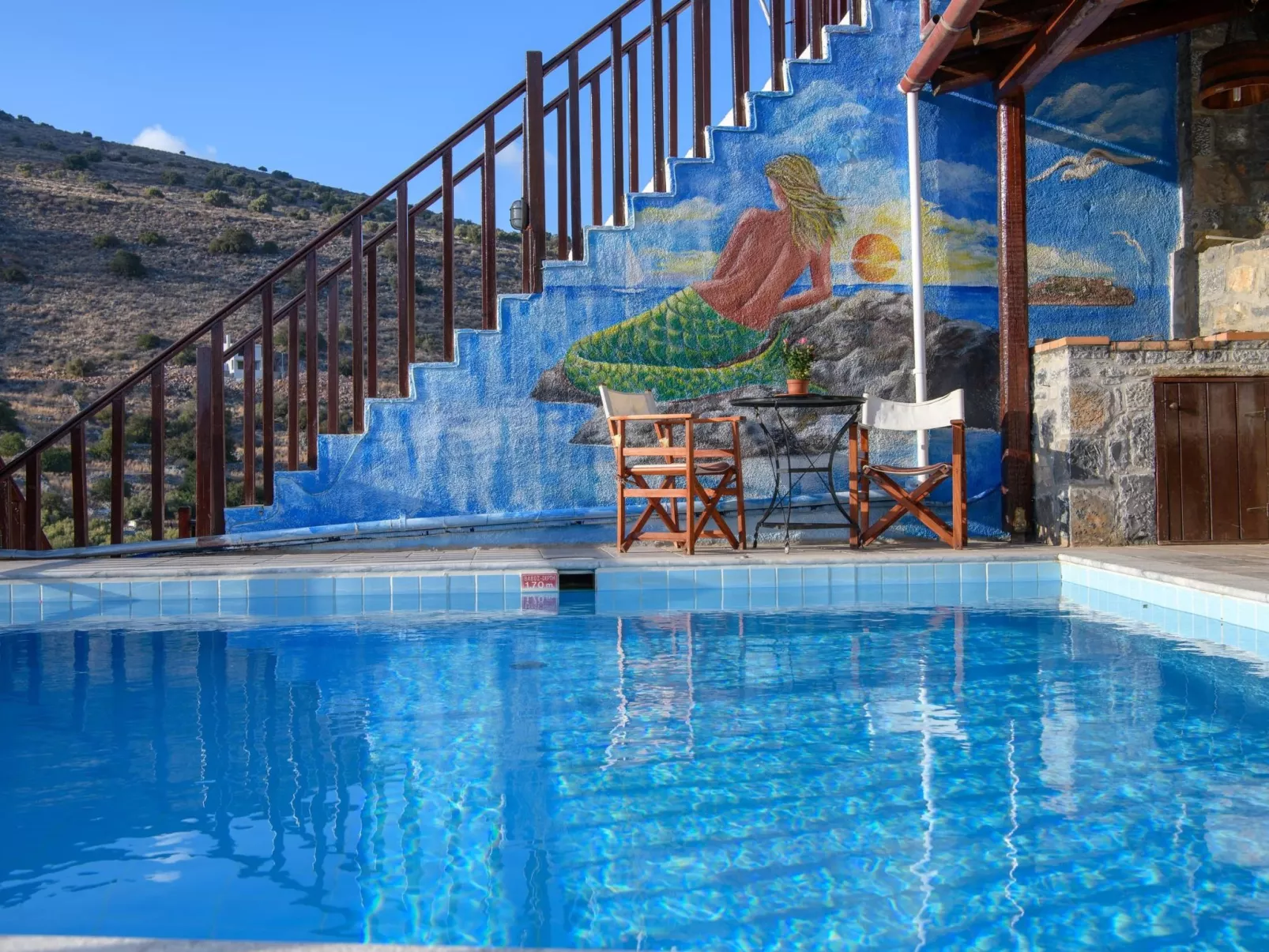 Kretisches Steinhaus mit Gemeinschaftspool-Buiten