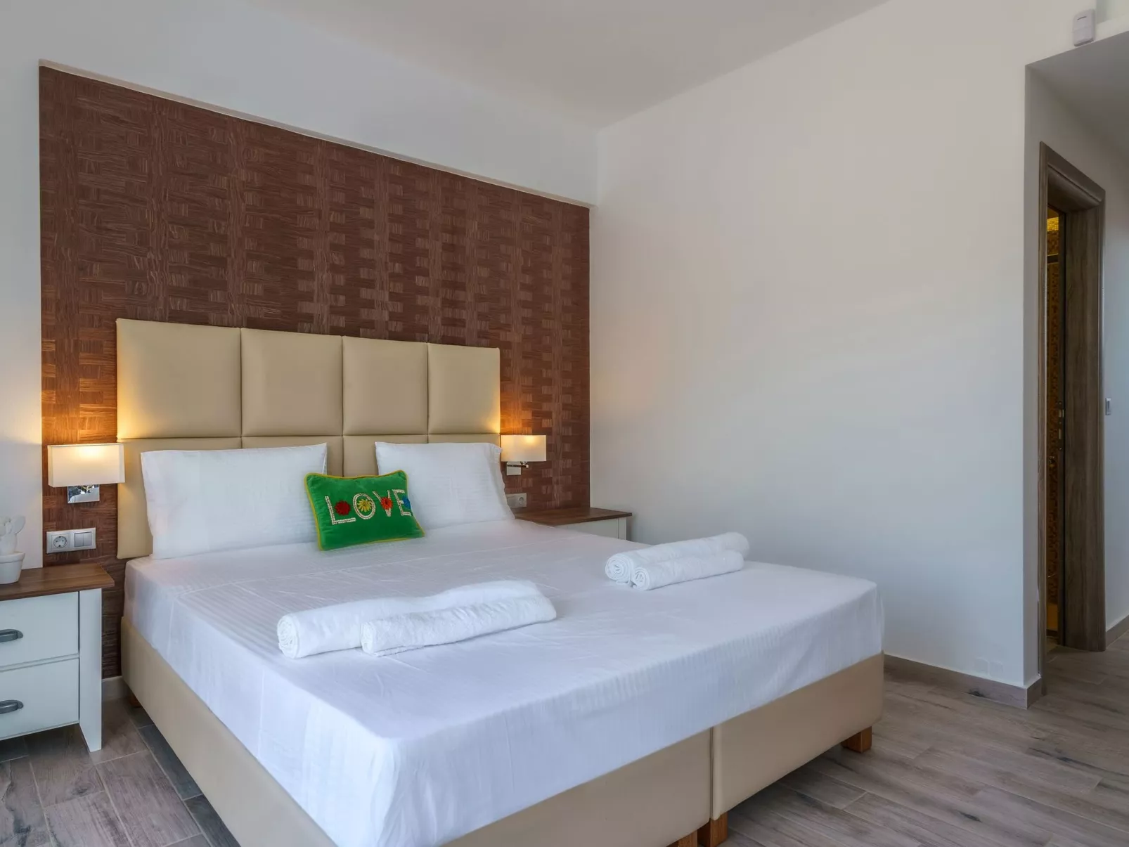 Villa am Strand mit Pool BBQ Spaziergang zu Annehmlichkeiten-Binnen