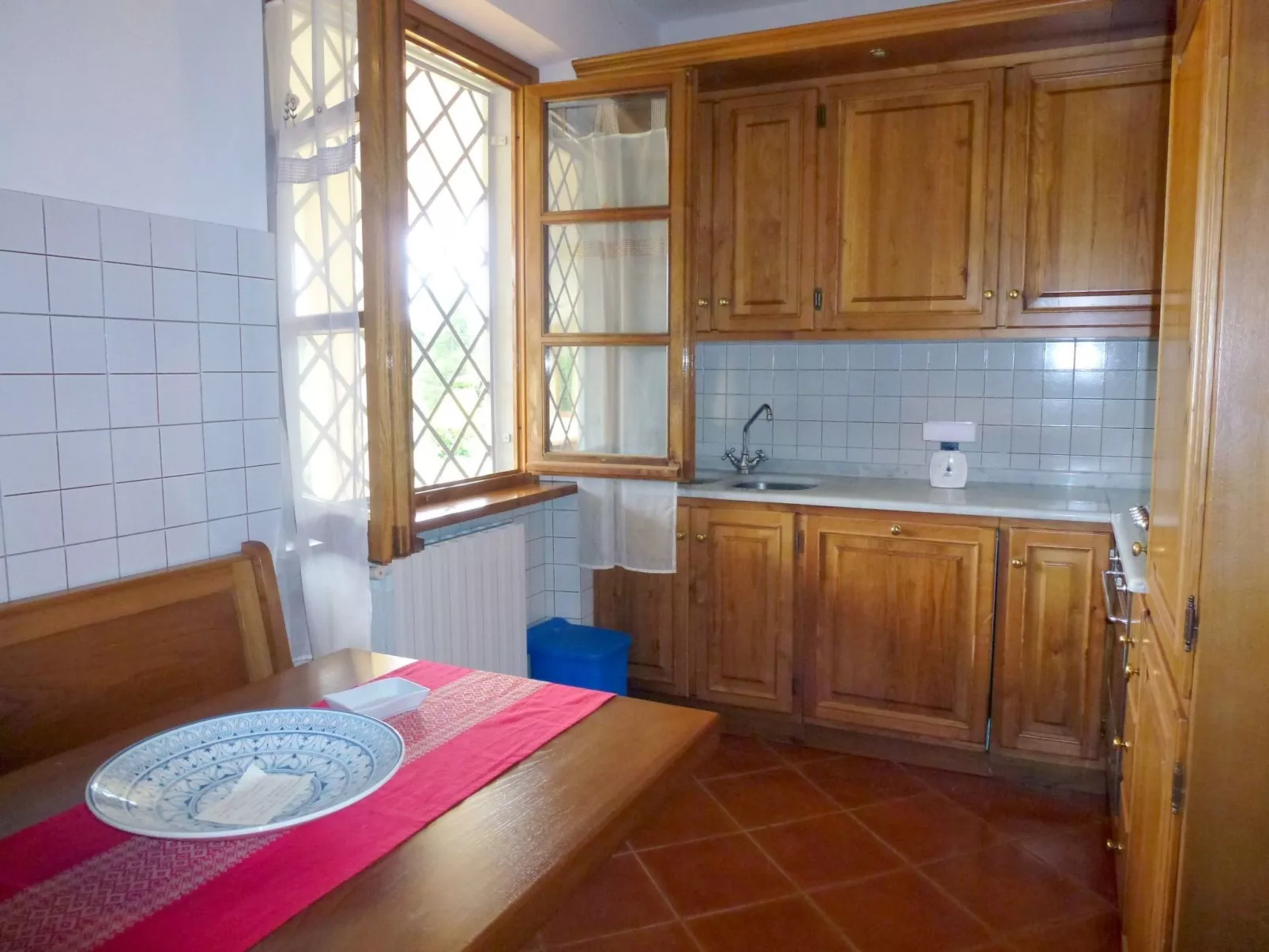 TV004 Natalia Sopra-Binnen