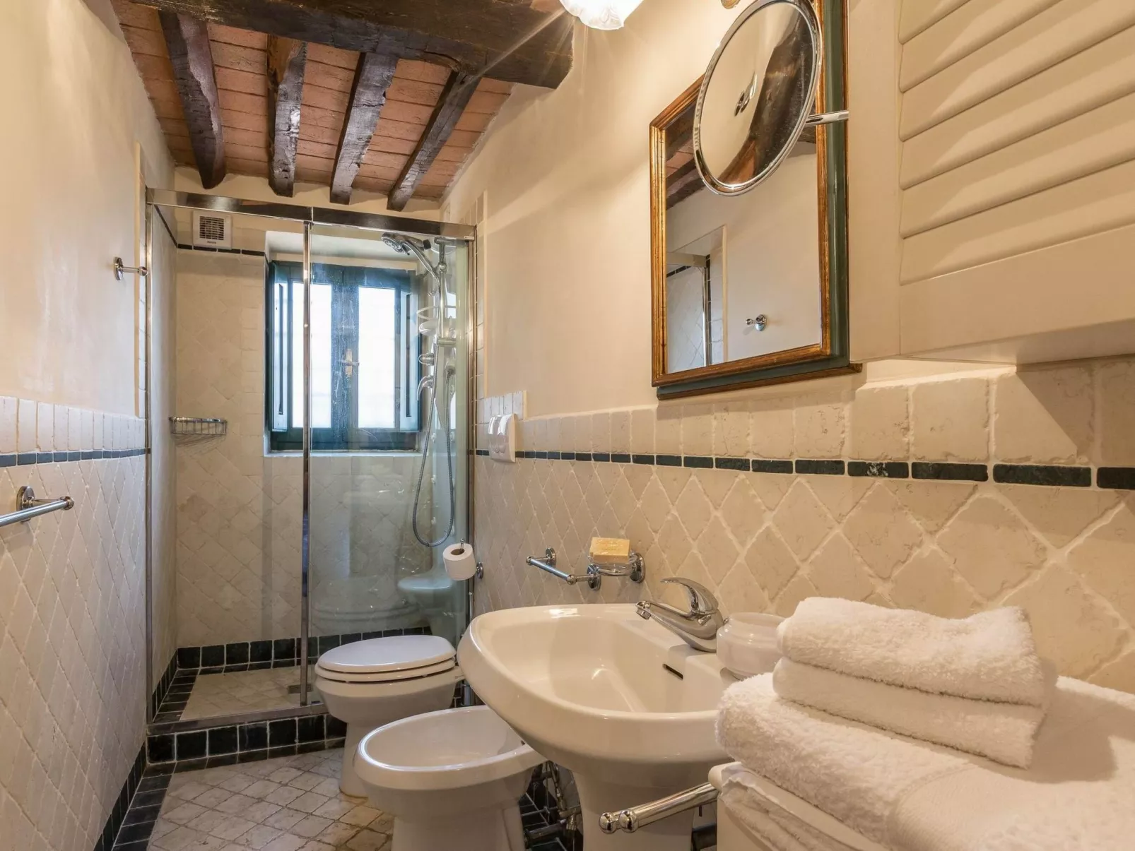 Ferienvilla "Roncovisi" mit Infinity-Pool-Binnen