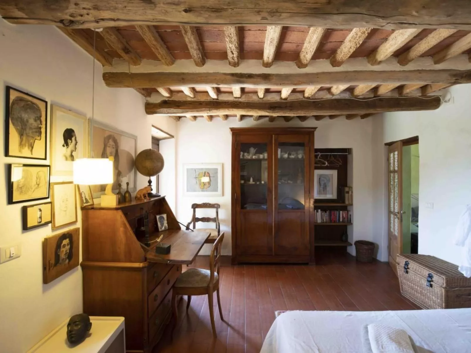 Artist's hill-Binnen