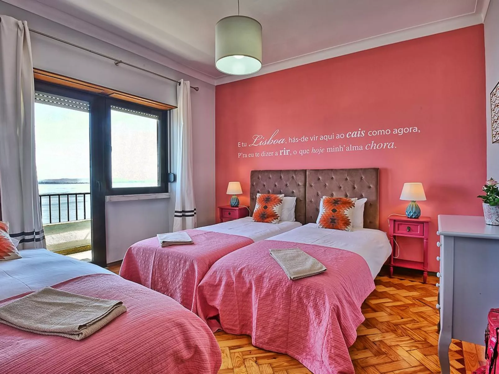 "Apolonia" mit Waschmaschine-Image-tags.info