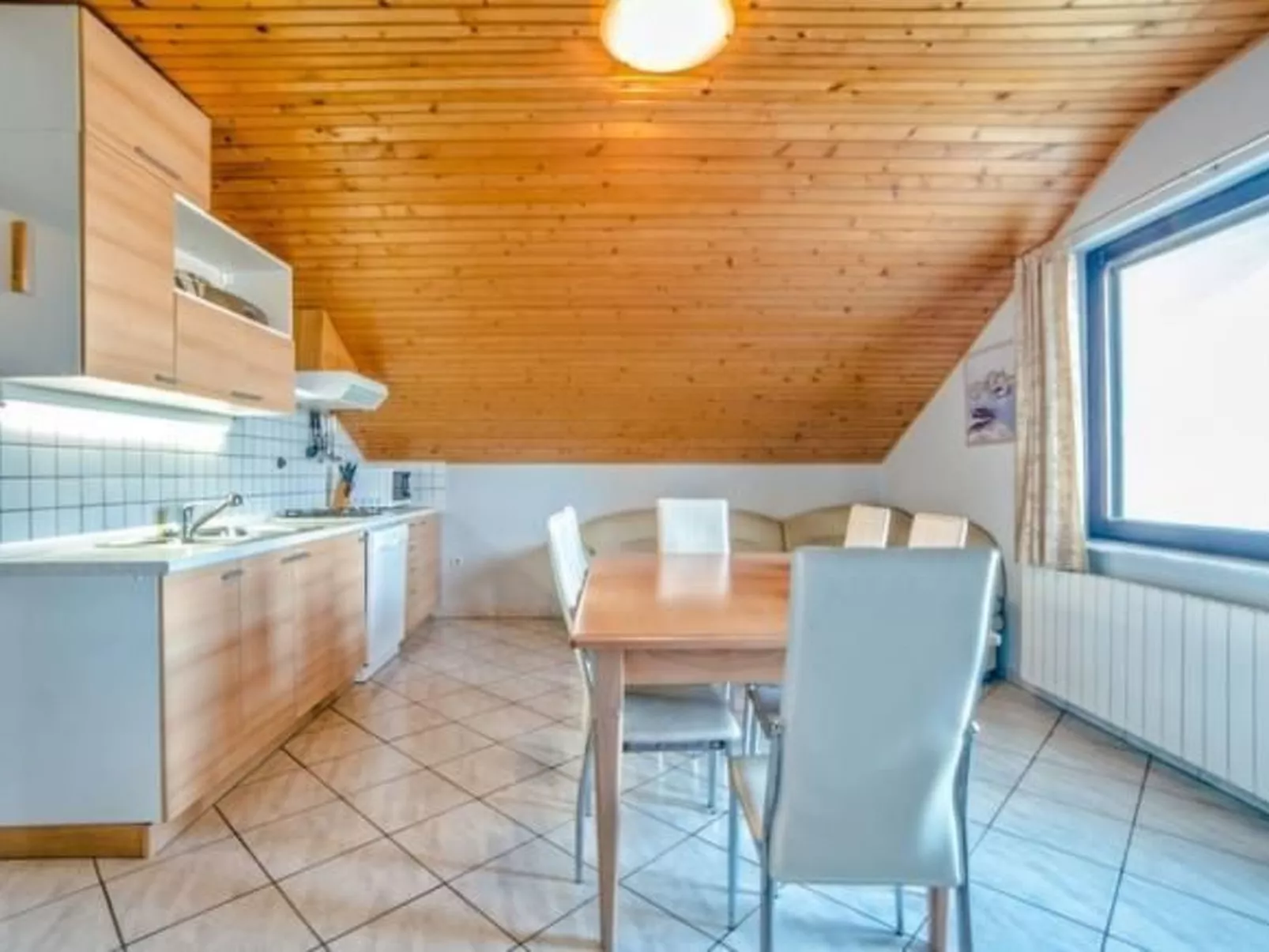 Paolija4' Wohnung mit Gemeinschaftspool-Binnen