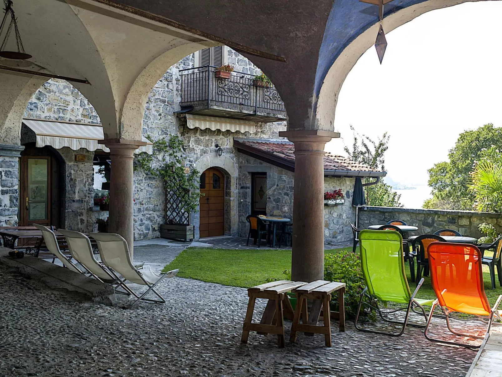 Open Space Penthouse im Schloss mit Seeblick-Image-tags.info