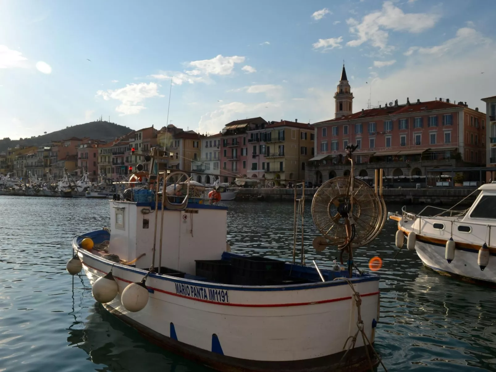 Charmantes Appartment in Diano San Pietro-Buiten