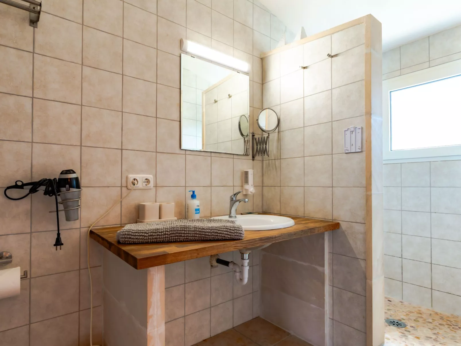 Finca Ses Rotes-Image-tags.info