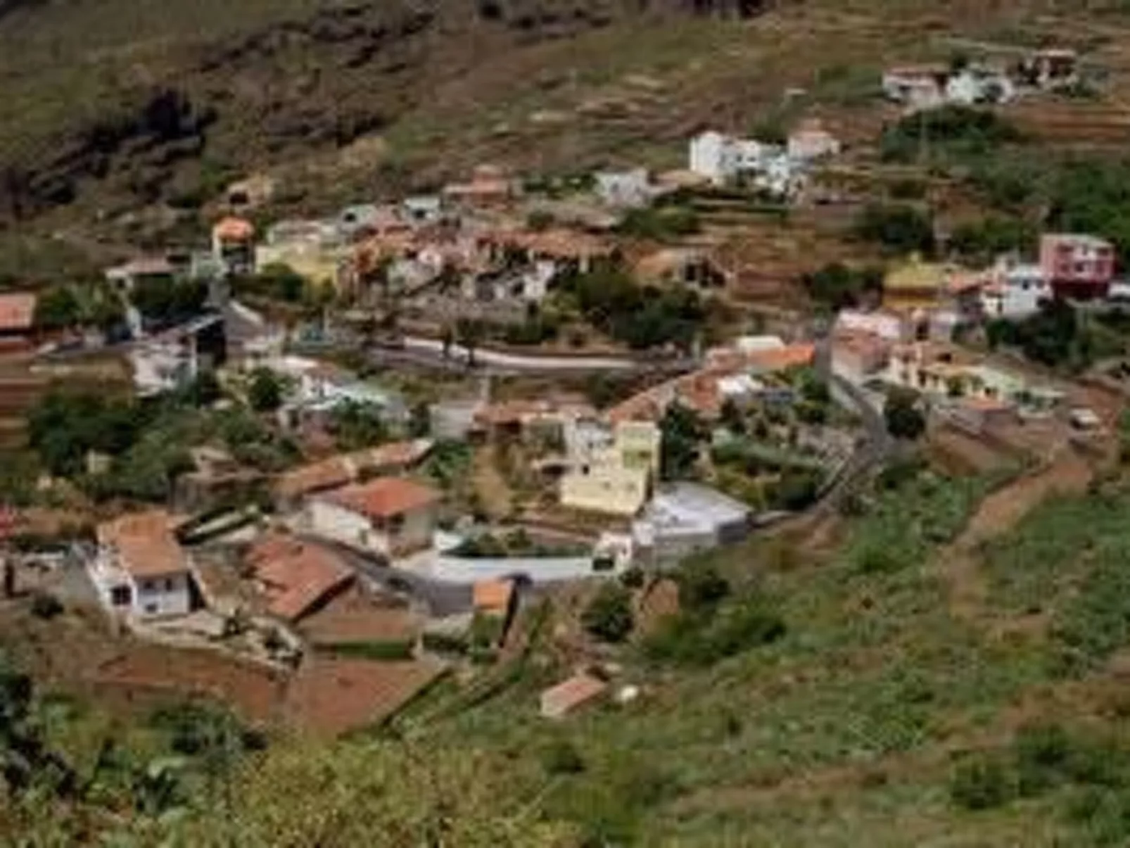 Haus mit Schwimmbad-Whirlpool in ruhiger Umgebung.